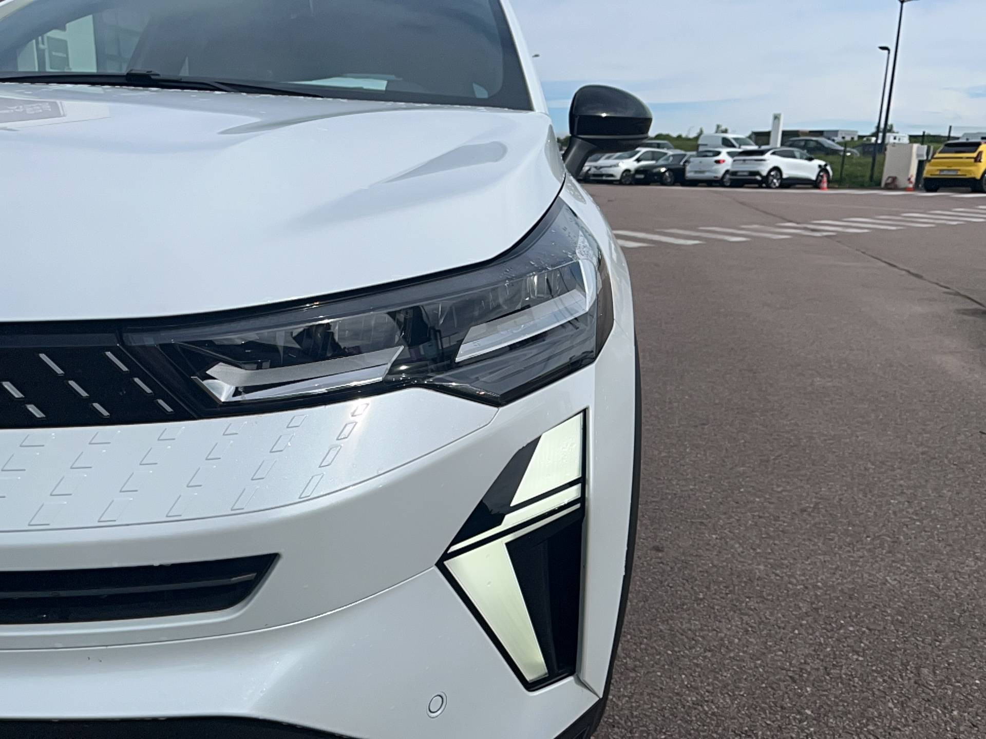Vente en ligne Renault Captur  E-Tech full hybrid 145 ch au prix de 24 491 €
