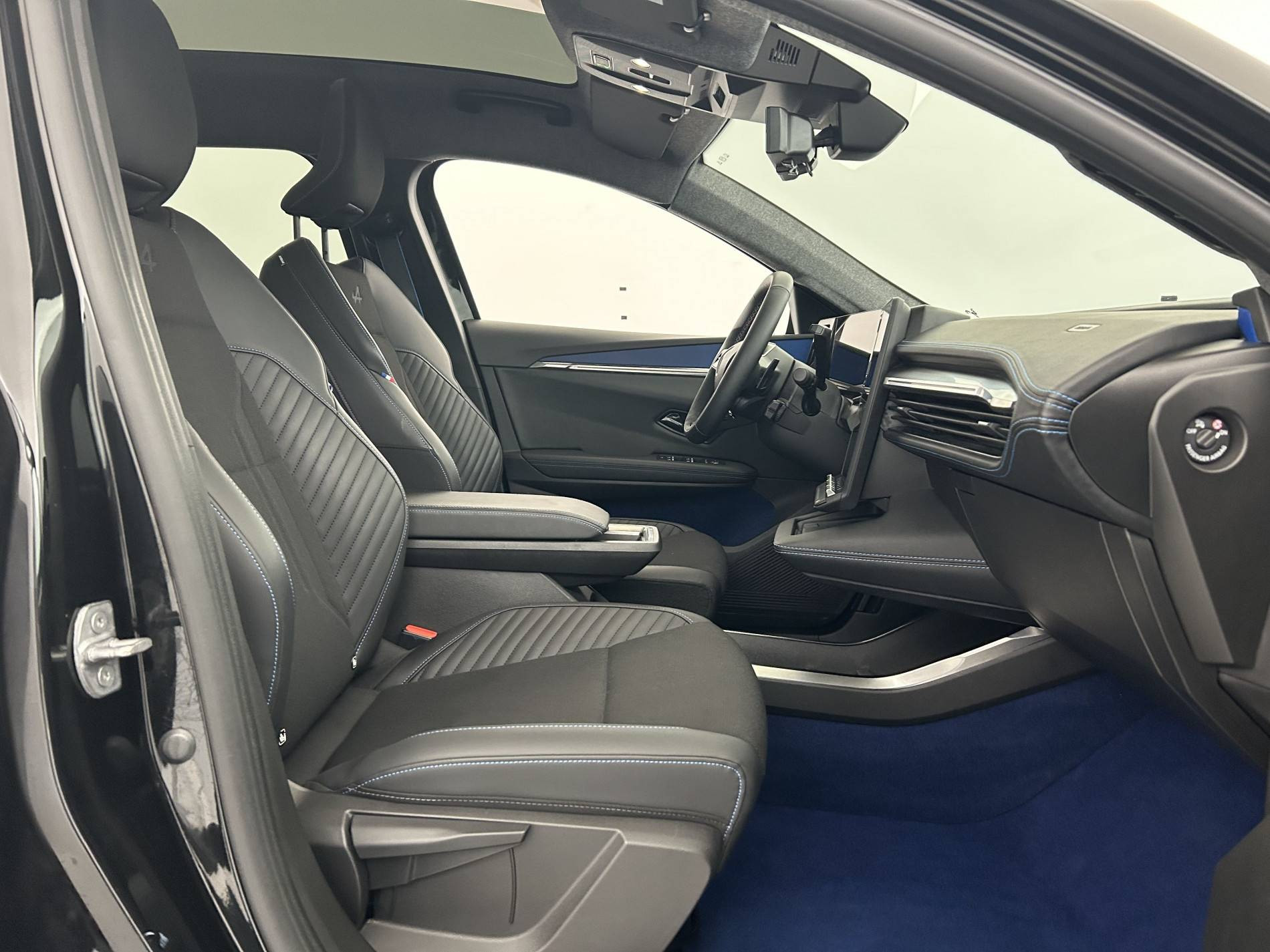 Vente en ligne Renault Scenic E-Tech  220 ch grande autonomie au prix de 41 990 €