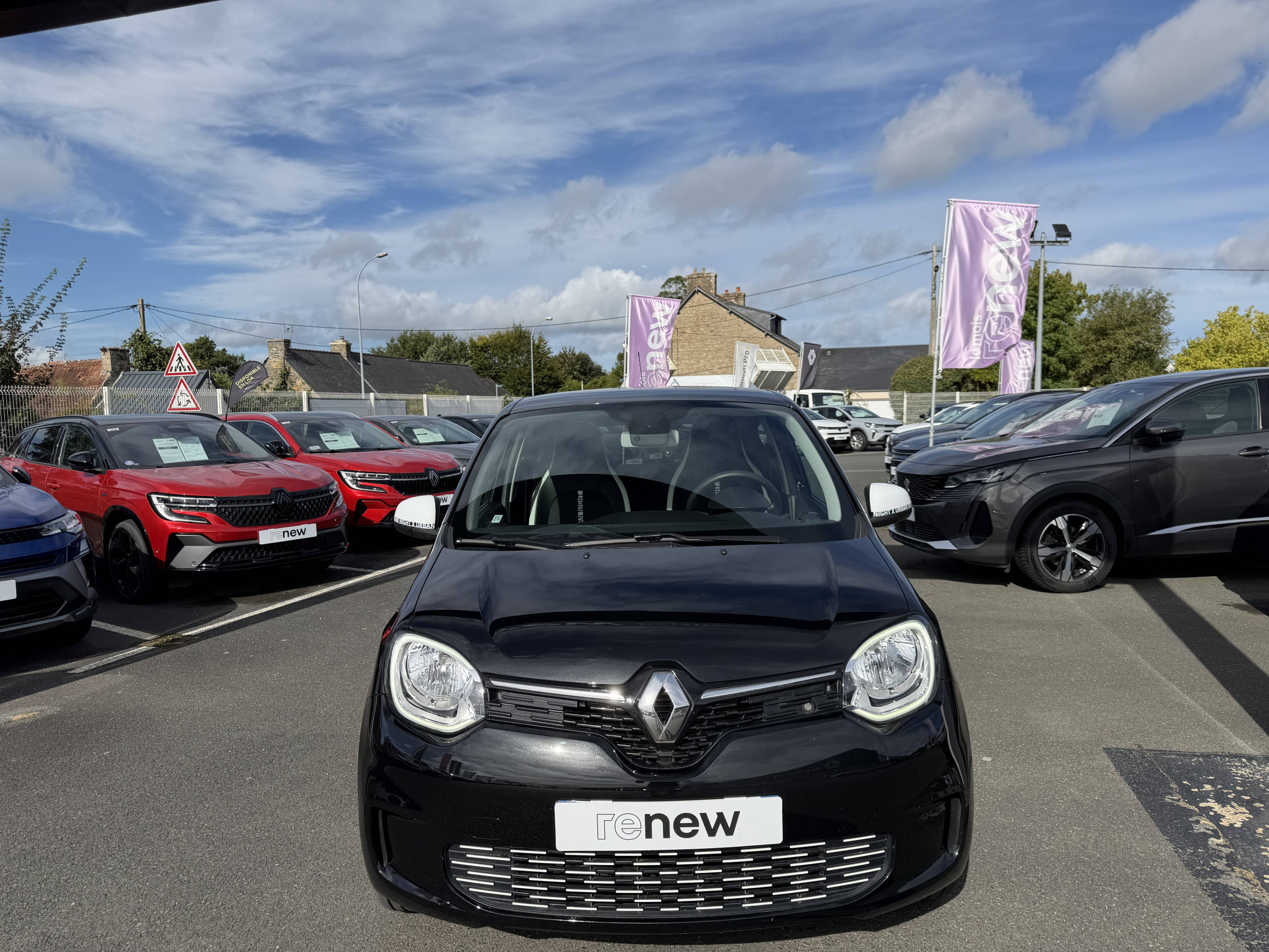 Vente en ligne Renault Twingo Electrique Twingo III E-Tech au prix de 11 990 €