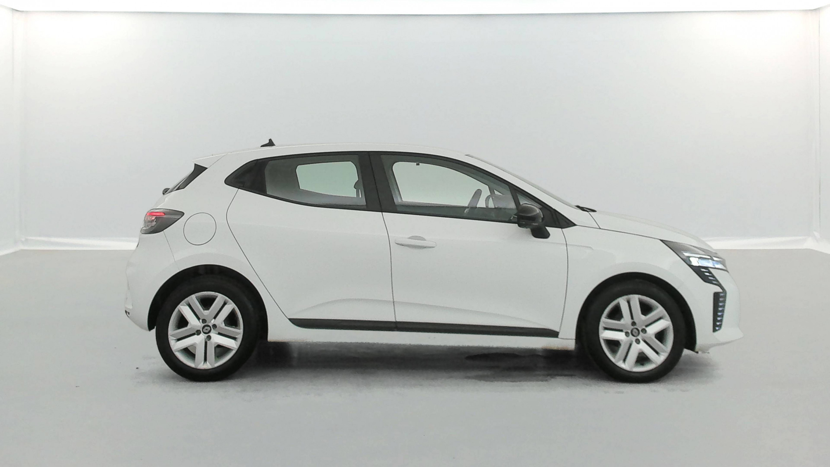Vente en ligne Renault Clio 5 Clio TCe 90 au prix de 14 190 €