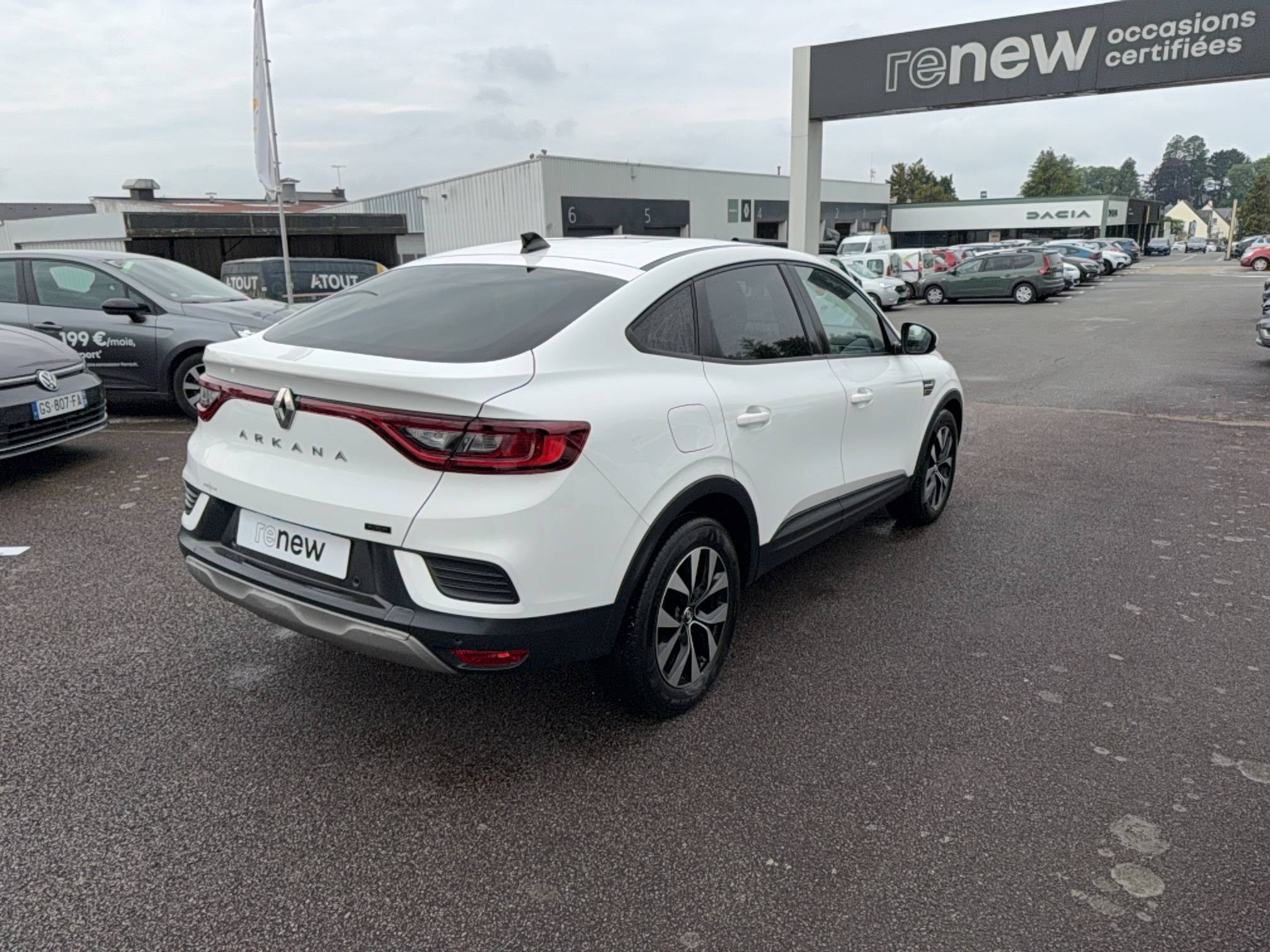 Vente en ligne Renault Arkana  E-Tech hybride 145 - 22 au prix de 17 790 €