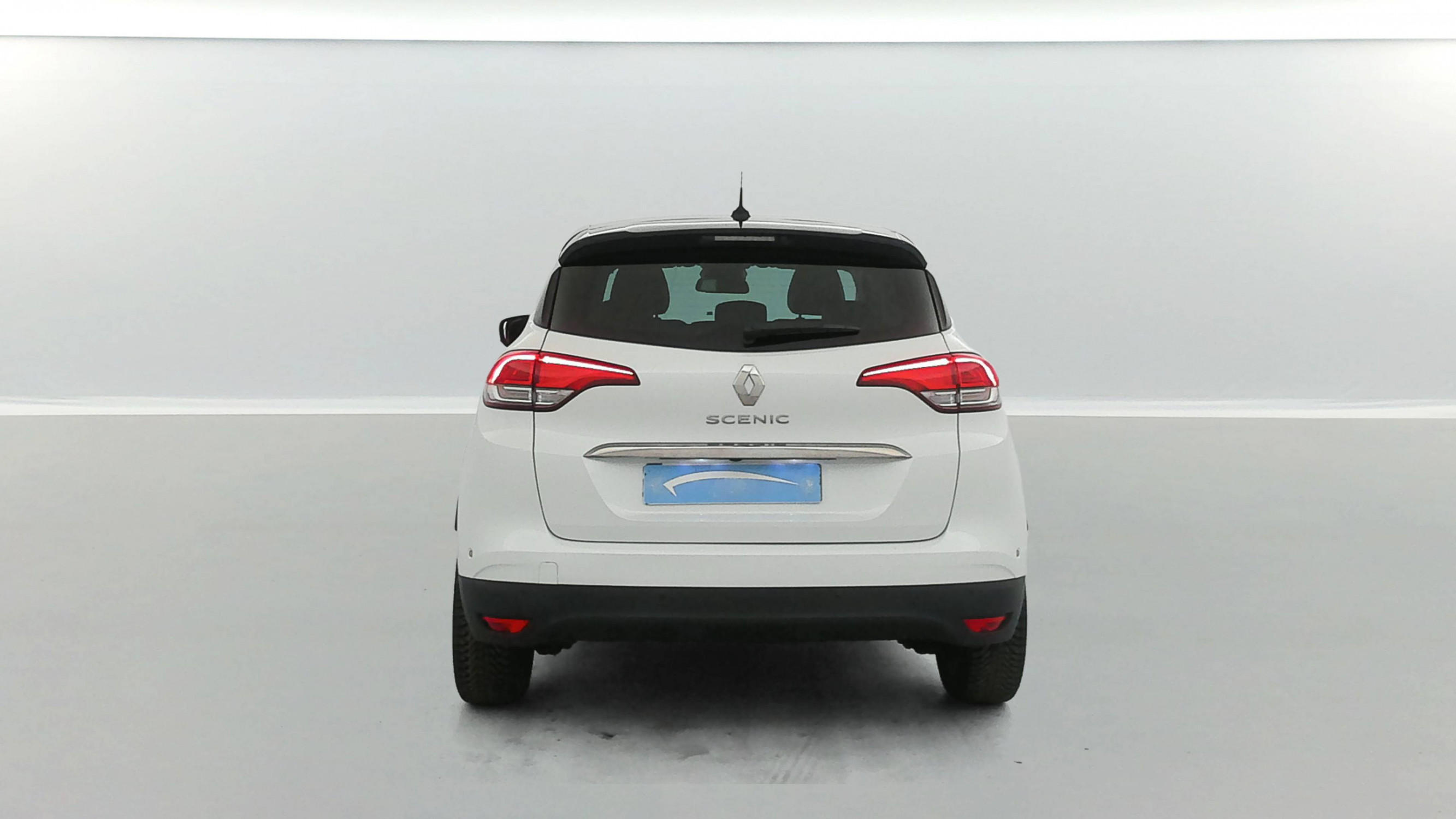 Vente en ligne Renault Scenic 4 Scenic Blue dCi 120 au prix de 16 900 €