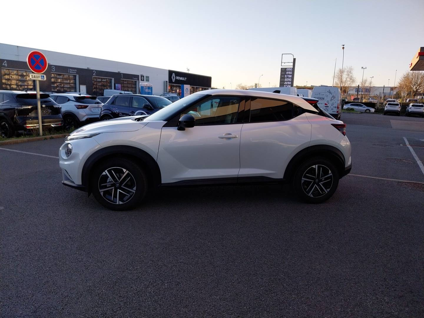 Vente en ligne Nissan Juke  HYBRID 143 au prix de 28 990 €