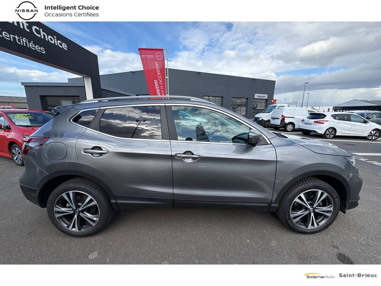 Vente en ligne Nissan Qashqai Qashqai 1.5 dCi 115 au prix de 16 990 €