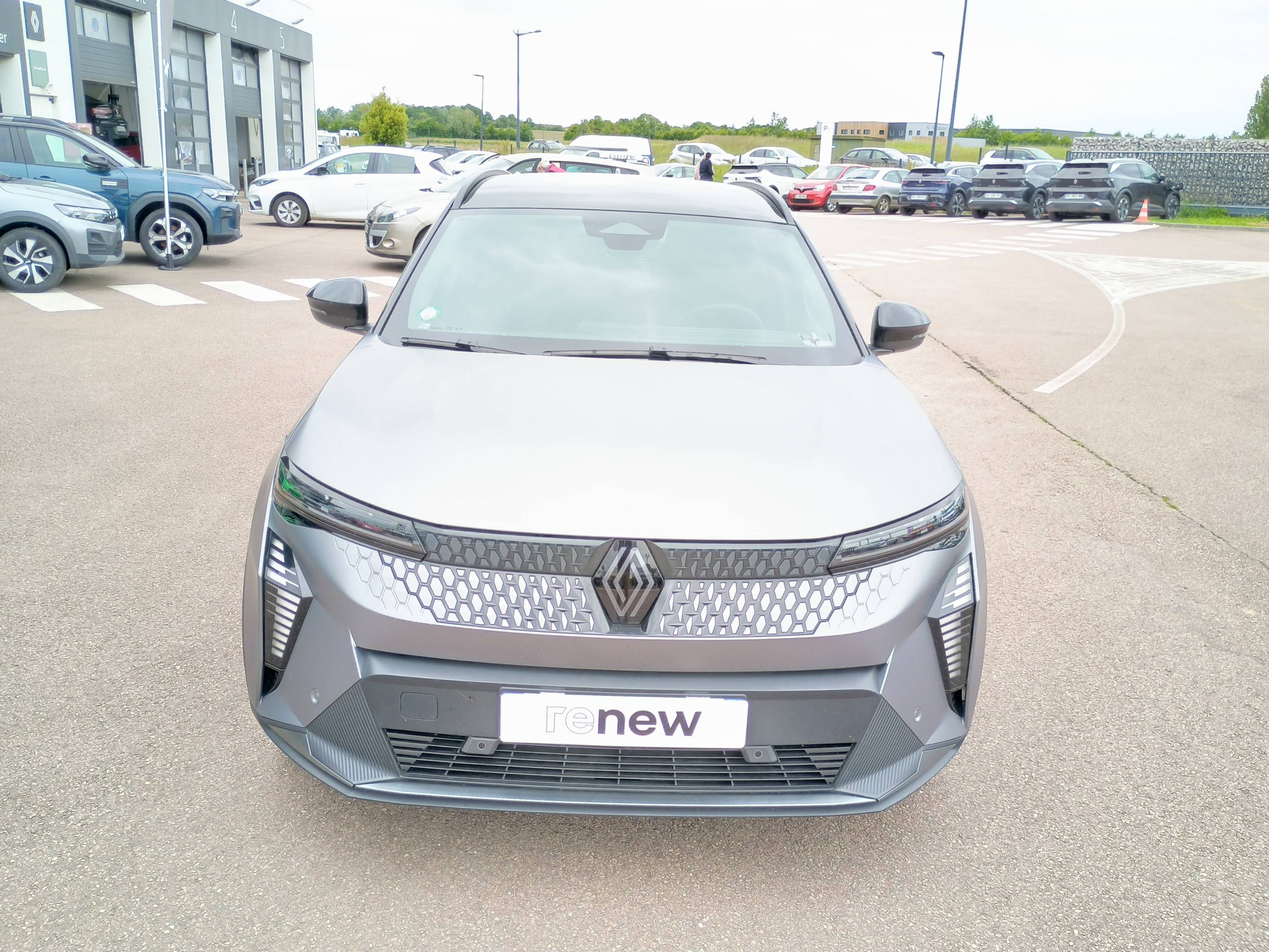 Vente en ligne Renault Scenic E-Tech Scenic E-Tech électrique 220 ch grande autonomie au prix de 40 990 €