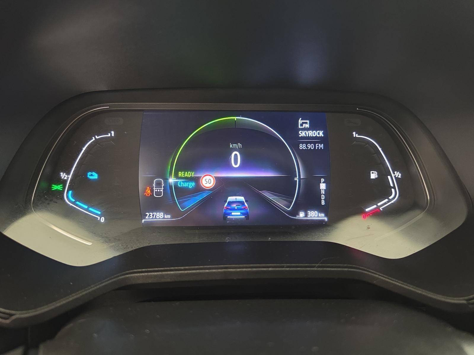 Vente en ligne Renault Clio 5 Clio E-Tech full hybrid 145 au prix de 18 790 €