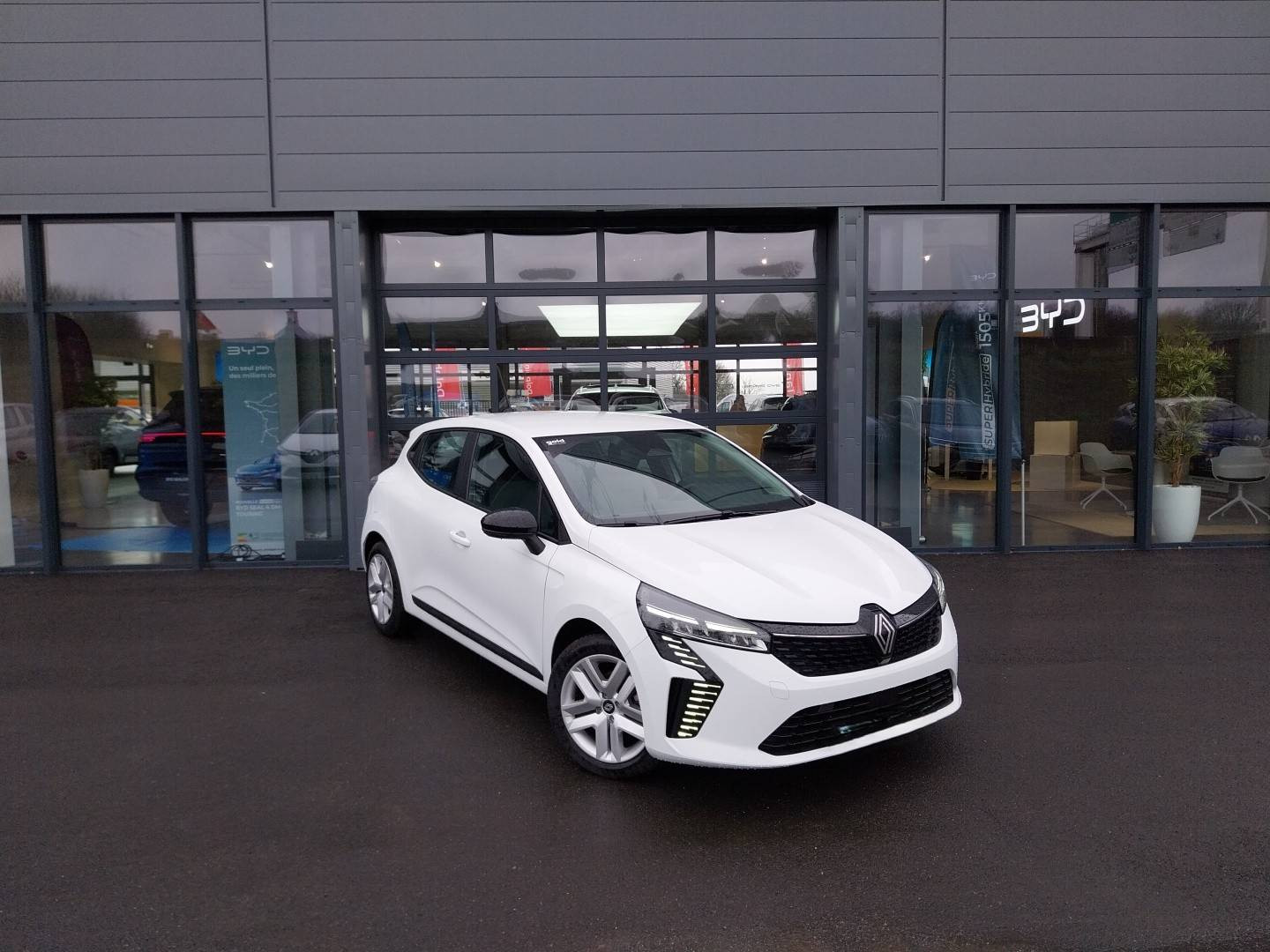 Vente en ligne Renault Clio 5 Clio TCe 90 ch GSR2 au prix de 17 290 €