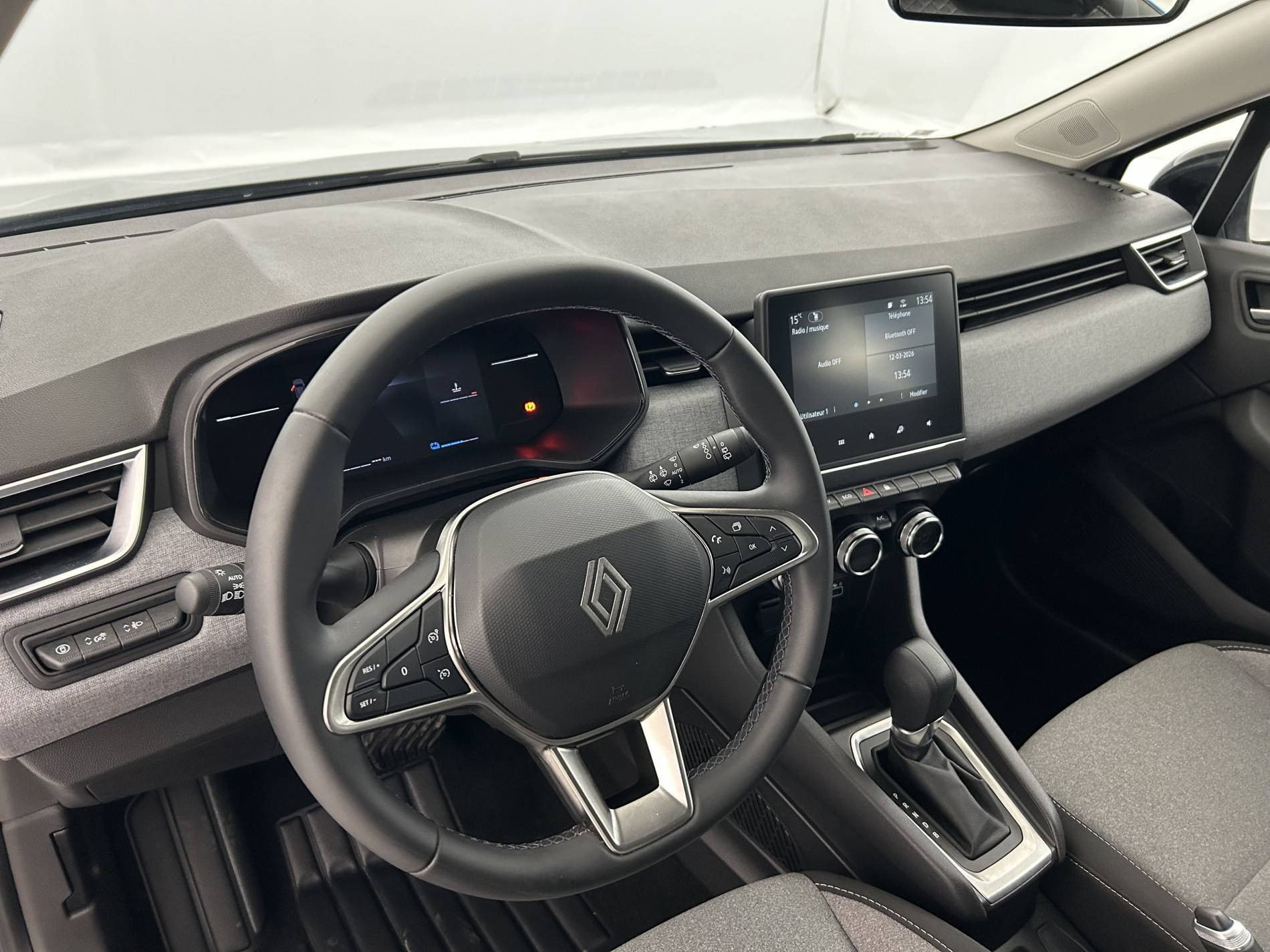 Vente en ligne Renault Clio 5 Clio E-Tech full hybrid 145 ch GSR2 au prix de 19 990 €