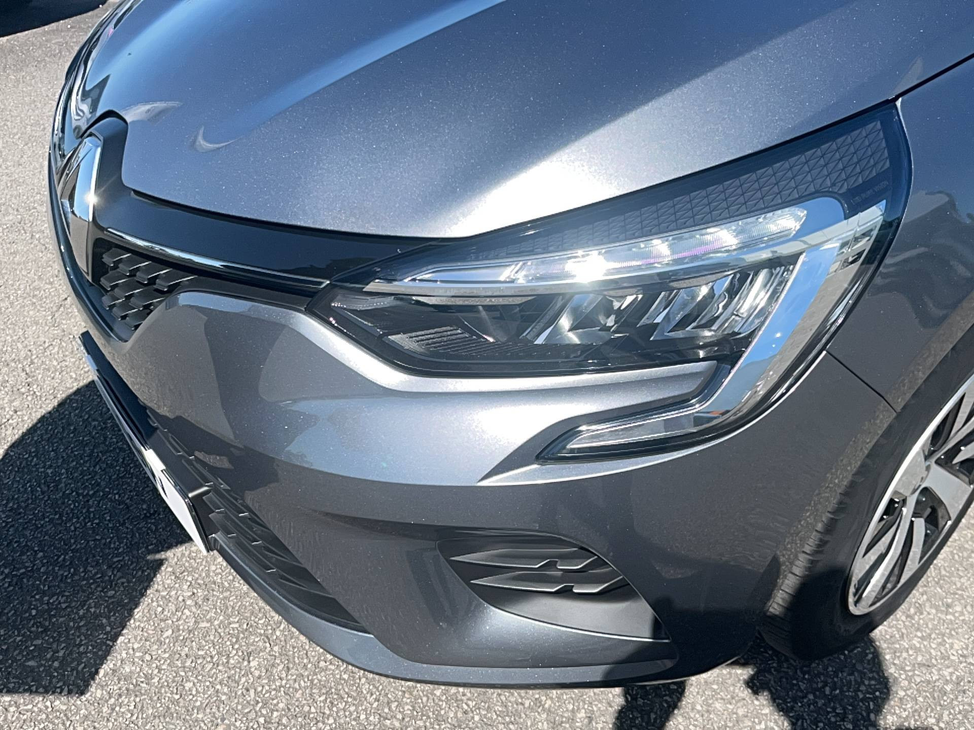 Vente en ligne Renault Clio 5 Clio TCe 90 au prix de 13 990 €