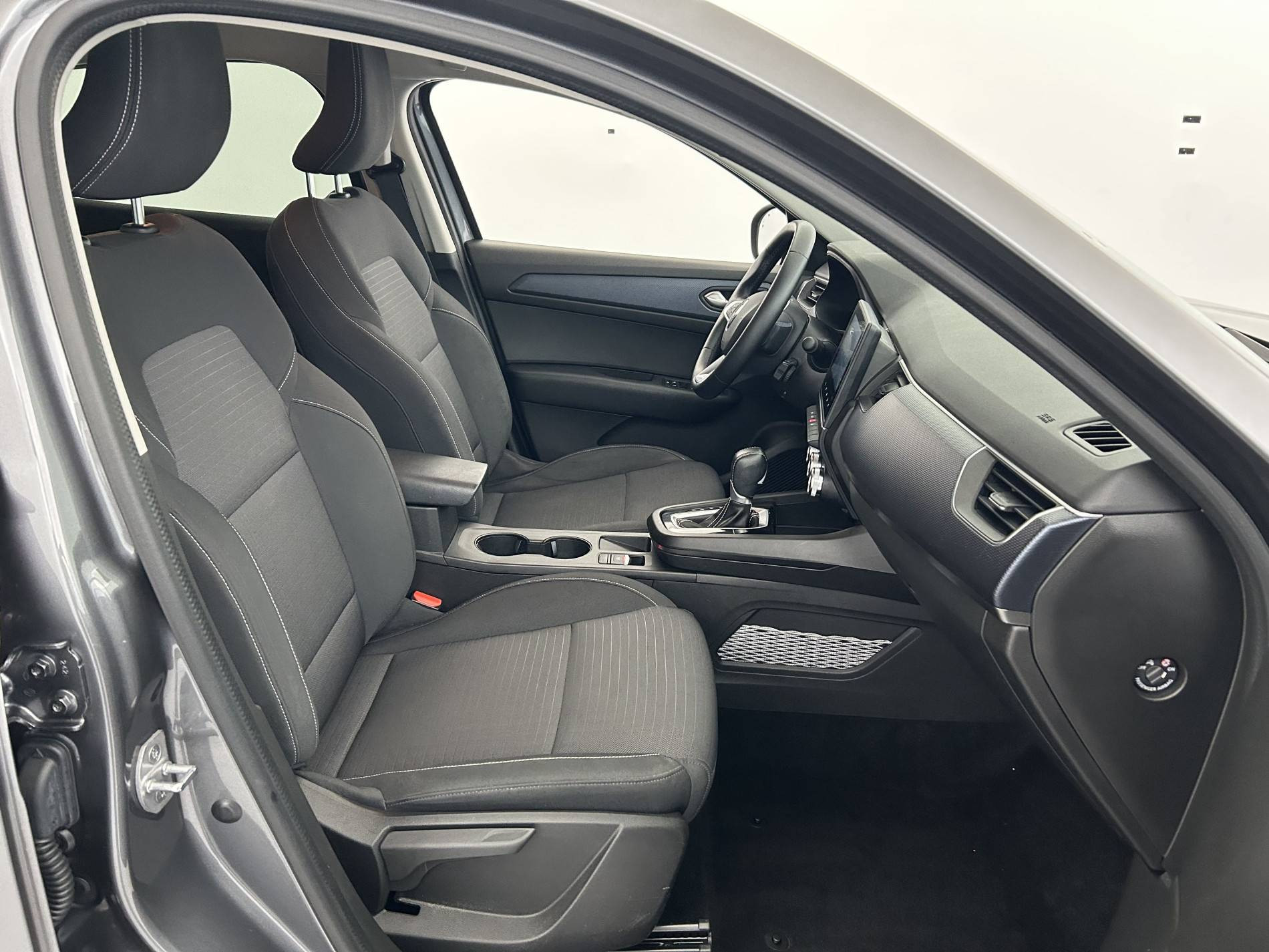 Vente en ligne Renault Arkana  E-Tech hybride 145 - 22 au prix de 19 690 €