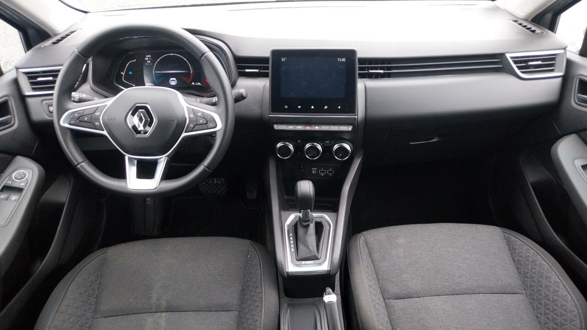Vente en ligne Renault Clio 5 Clio E-Tech 140 - 21N au prix de 14 490 €