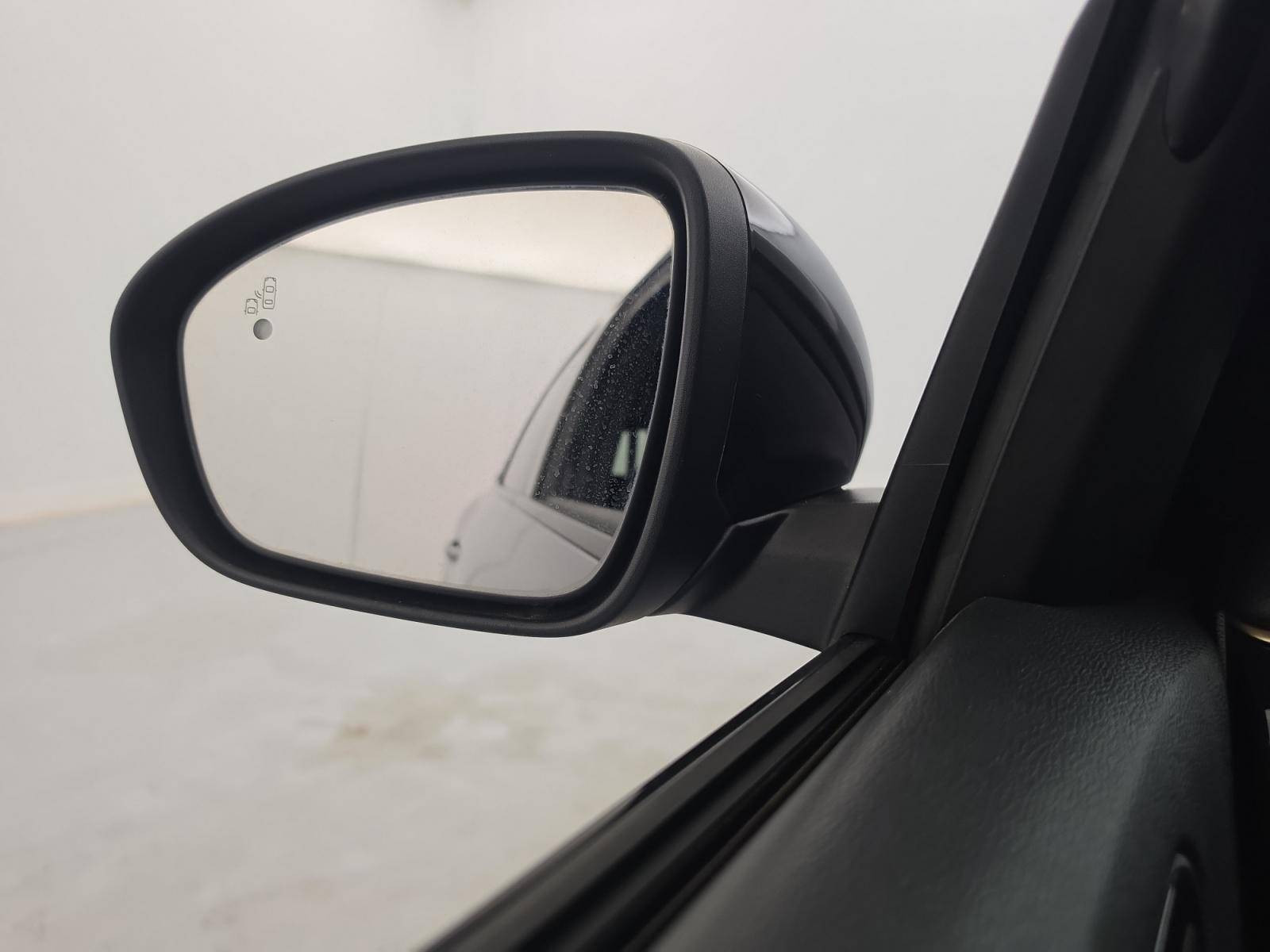 Vente en ligne Renault Arkana  E-Tech hybride 145 - 22 au prix de 21 900 €