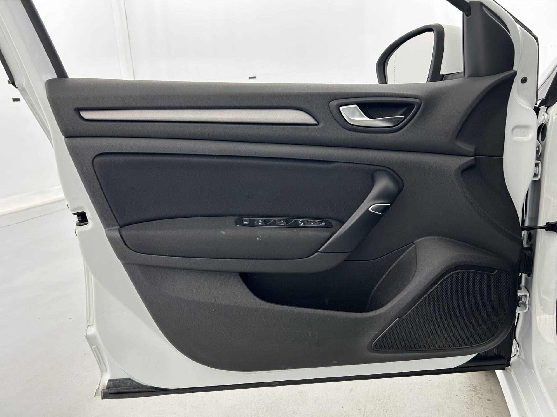 Vente en ligne Renault Megane 4 Estate  Blue dCi 115 au prix de 18 490 €