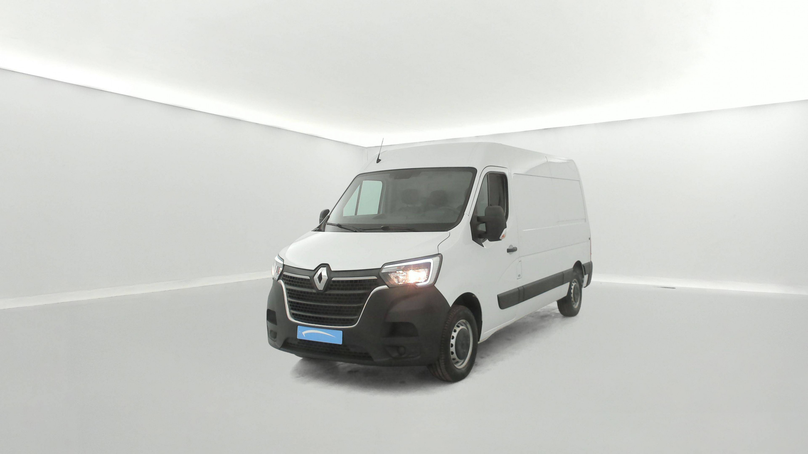 Renault Master Fourgon MASTER FGN TRAC F3500 L2H2 BLUE DCI 135 occasion de 2023 en vente à Saint-Lô