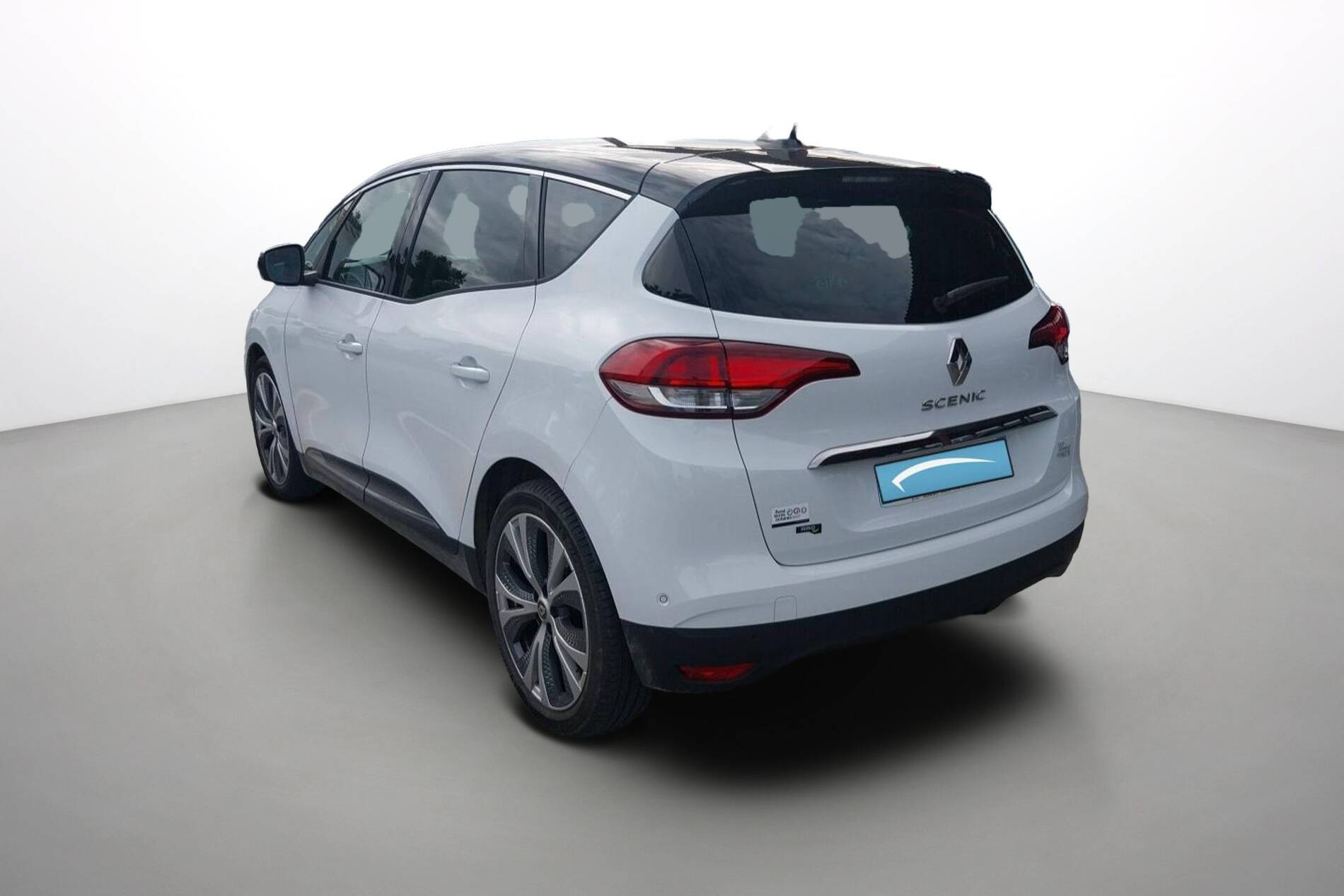 Vente en ligne Renault Scenic 4 Scenic TCe 140 Energy EDC au prix de 18 790 €