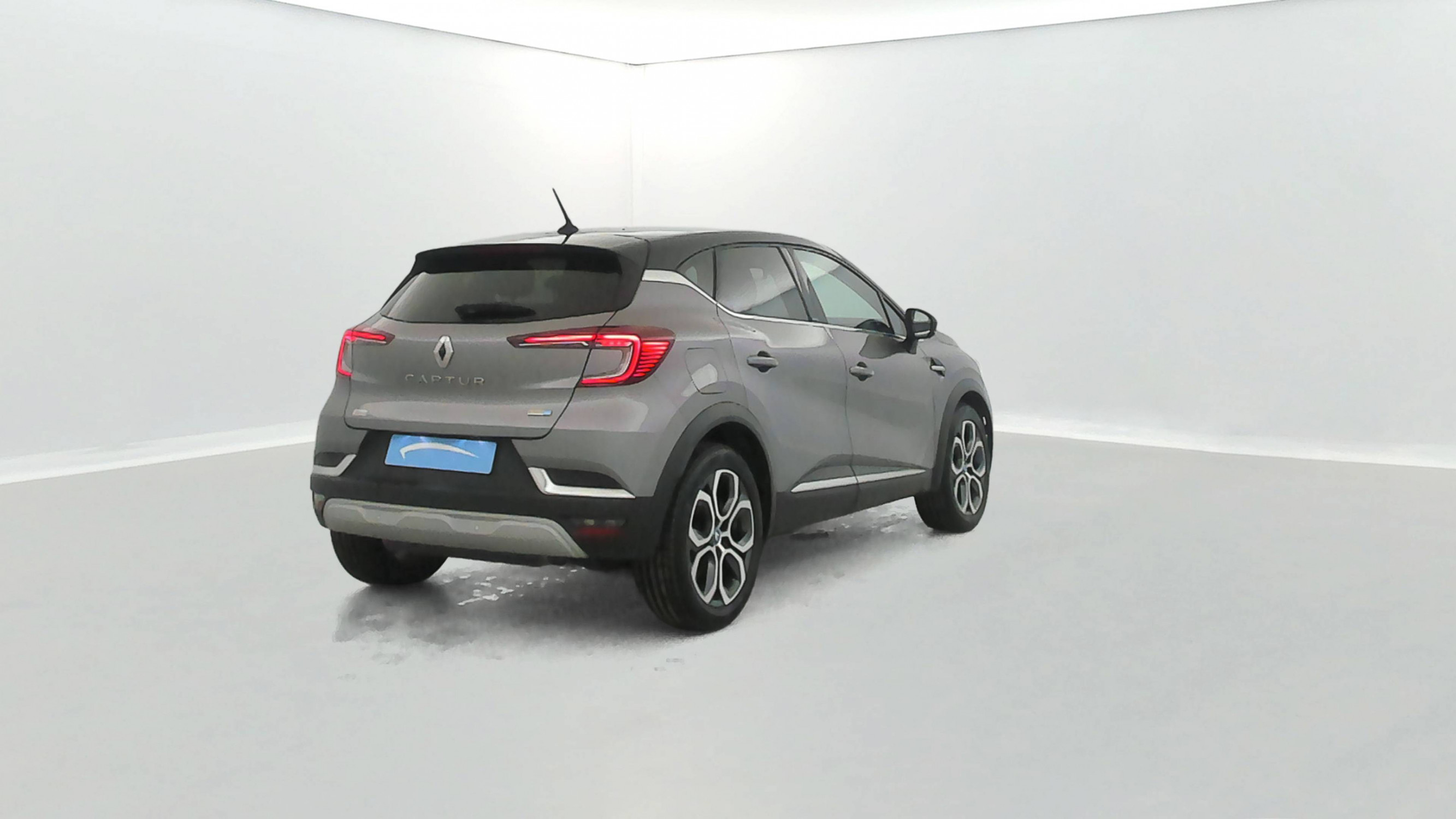 Vente en ligne Renault Captur  E-Tech Plug-in 160 au prix de 17 000 €