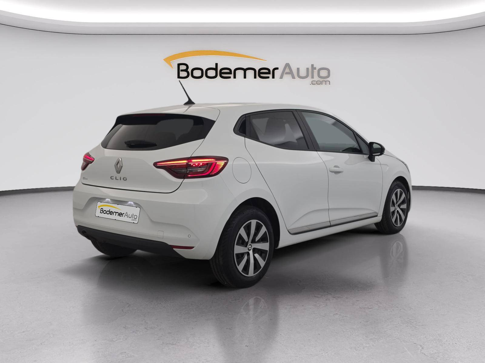 Vente en ligne Renault Clio 5 Clio TCe 90 au prix de 13 690 €