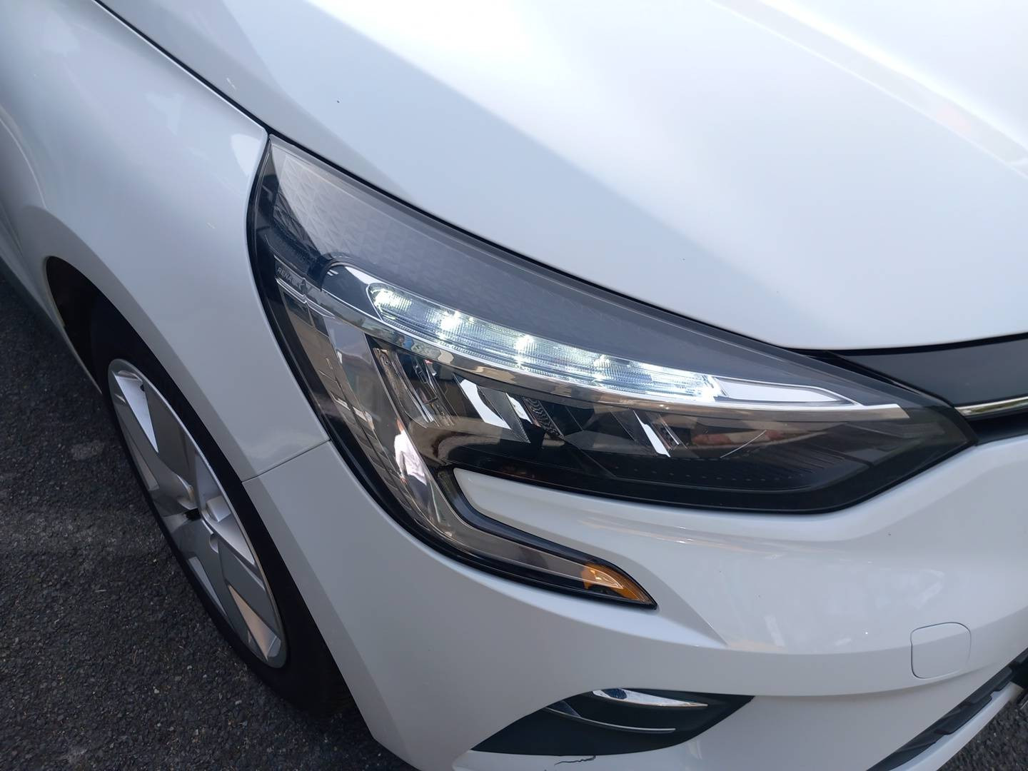 Vente en ligne Renault Clio 5 Clio TCe 90 X-Tronic - 21N au prix de 13 990 €