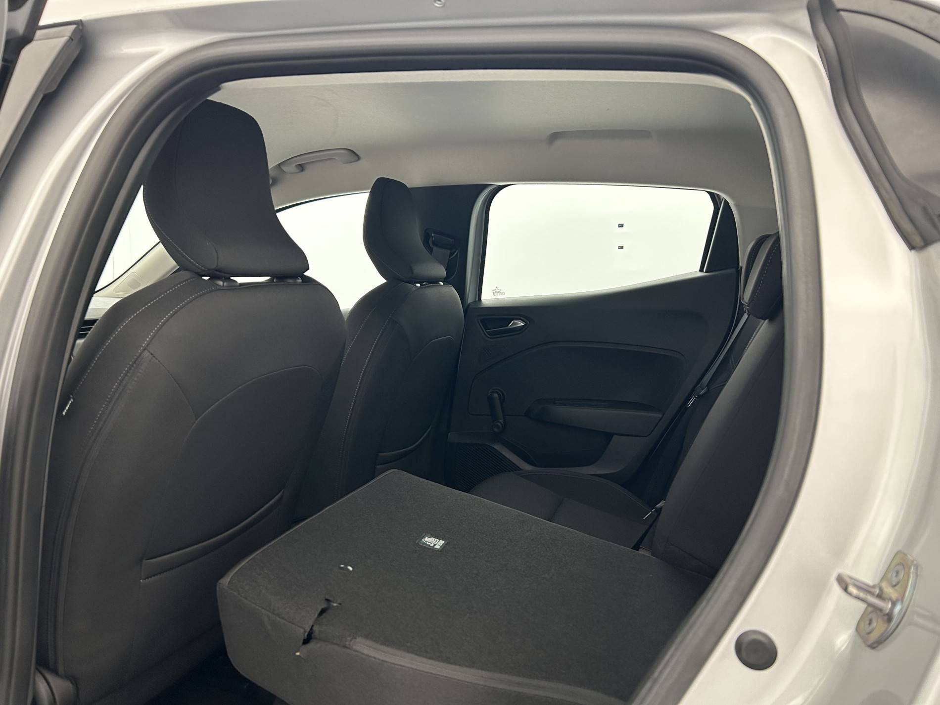 Vente en ligne Renault Clio 5 Clio TCe 90 au prix de 13 990 €