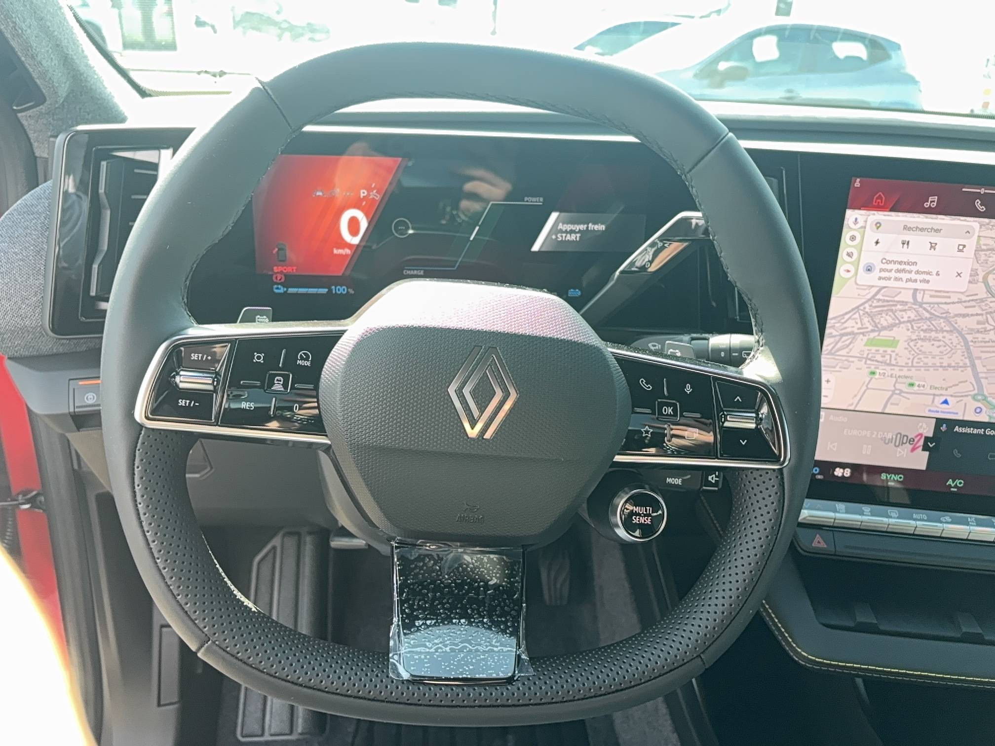 Vente en ligne Renault Scenic E-Tech Scenic E-Tech électrique 220 ch grande autonomie au prix de 44 900 €