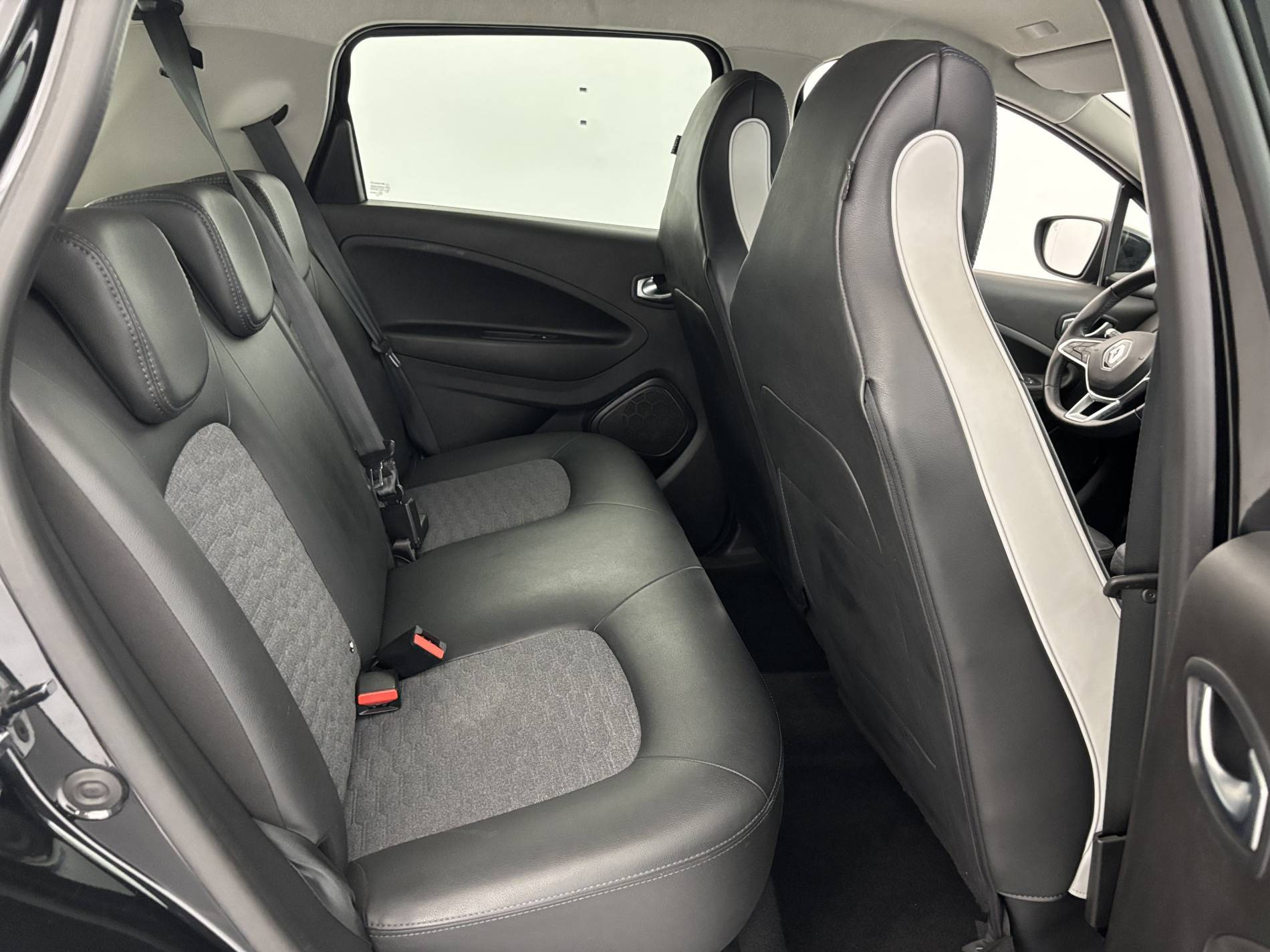 Vente en ligne Renault Zoé Zoe R135 - 22B au prix de 16 790 €