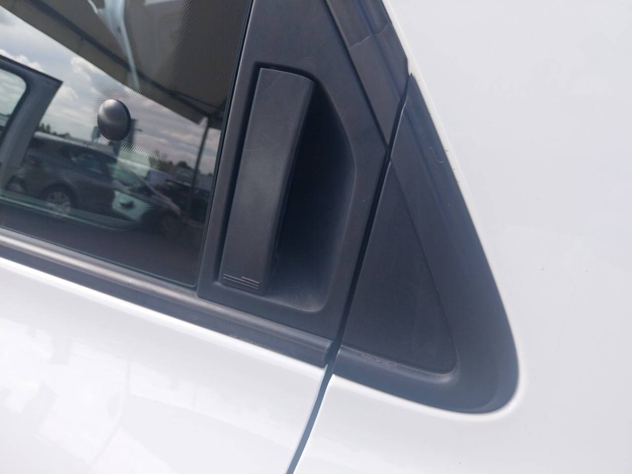 Vente en ligne Renault Twingo Electrique Twingo III E-Tech au prix de 11 990 €
