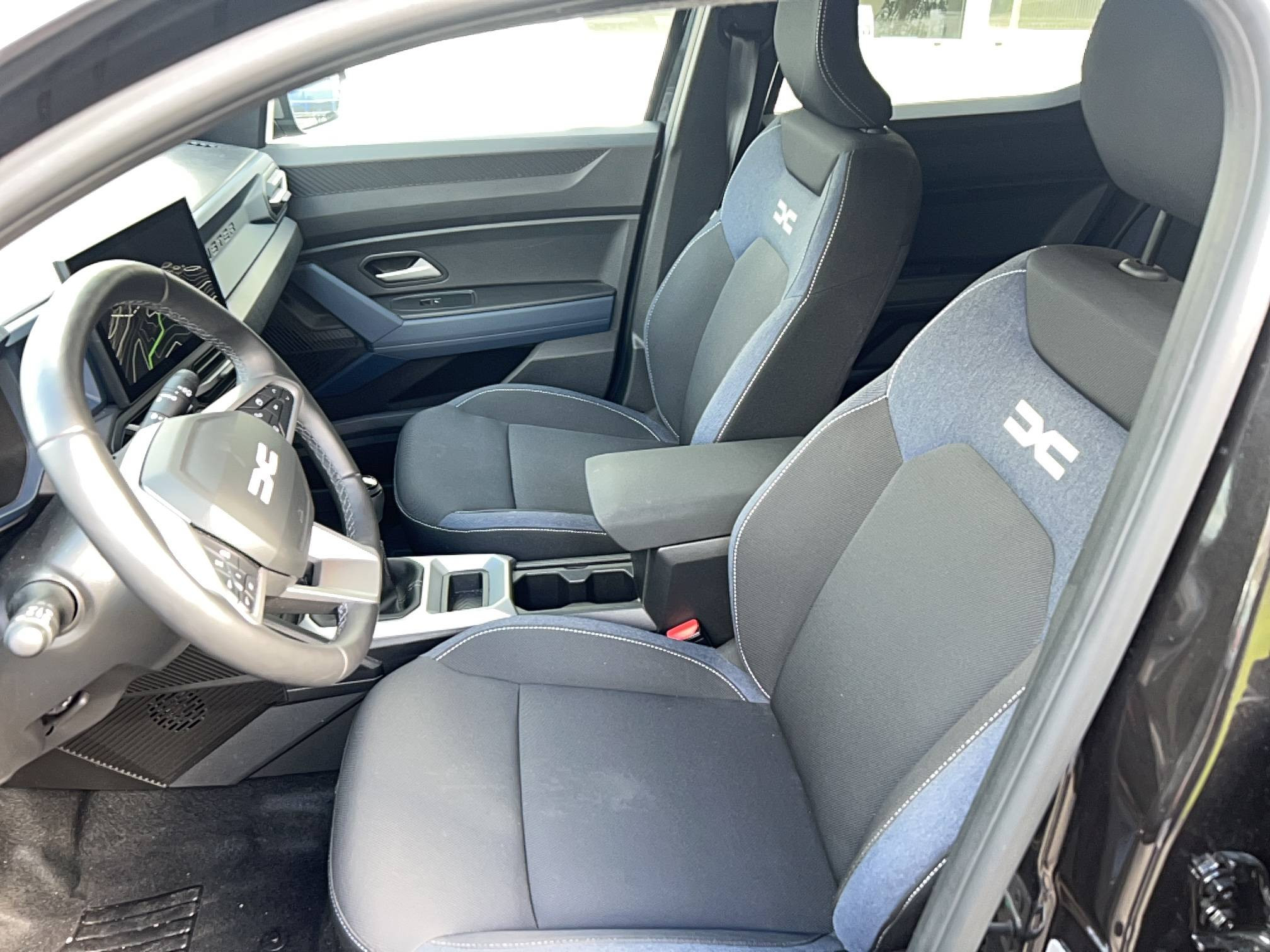 Vente en ligne Dacia Duster  Mild Hybrid 130 au prix de 23 590 €