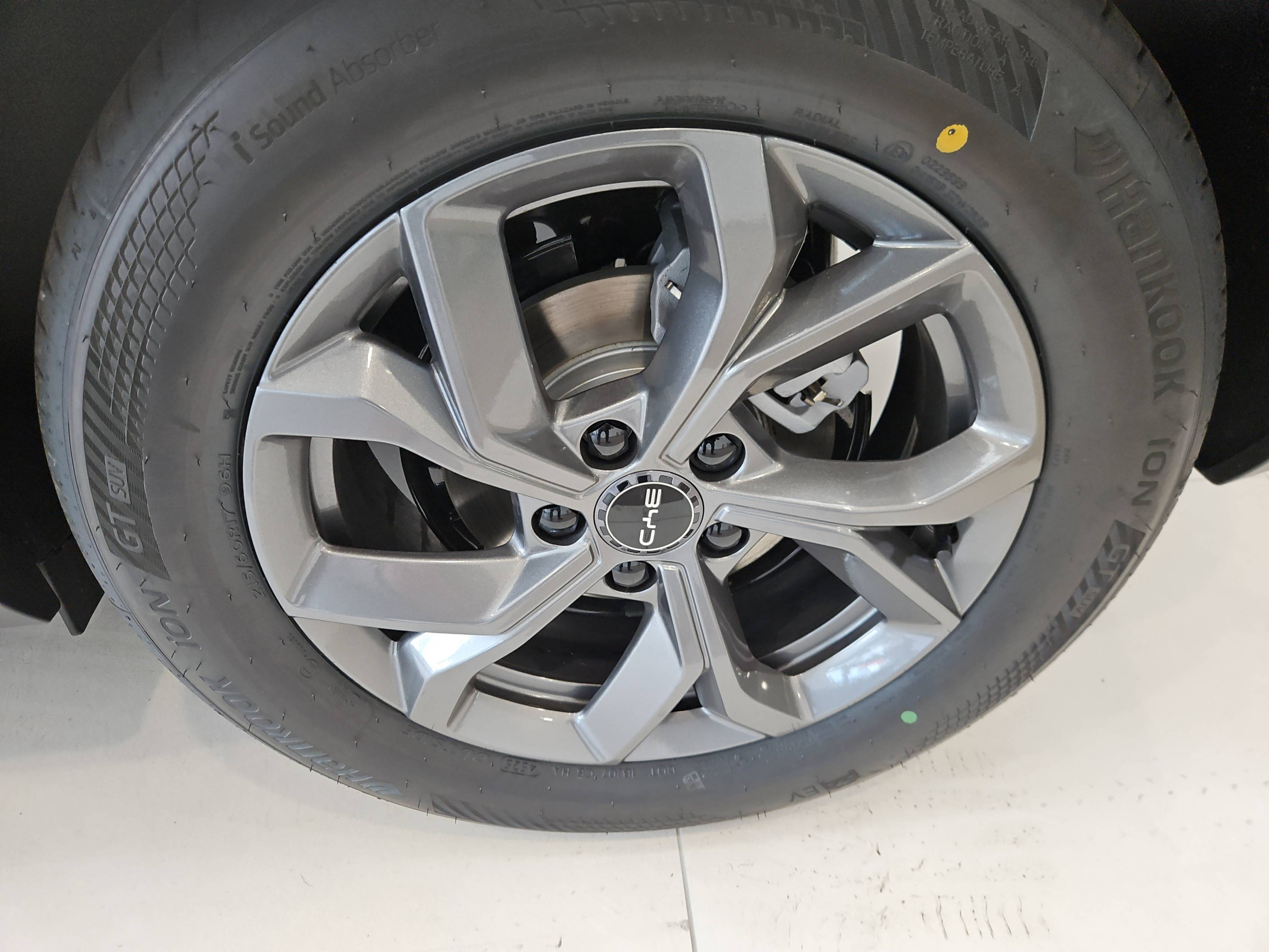 Vente en ligne Byd Atto 2  64.8 kWh 204 ch au prix de 30 890 €