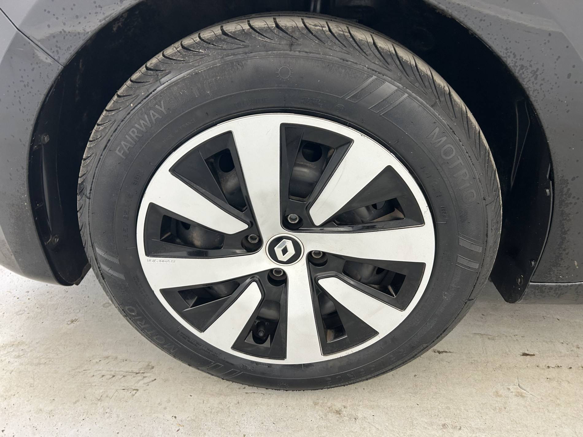 Vente en ligne Renault Clio 5 Clio TCe 90 au prix de 14 490 €