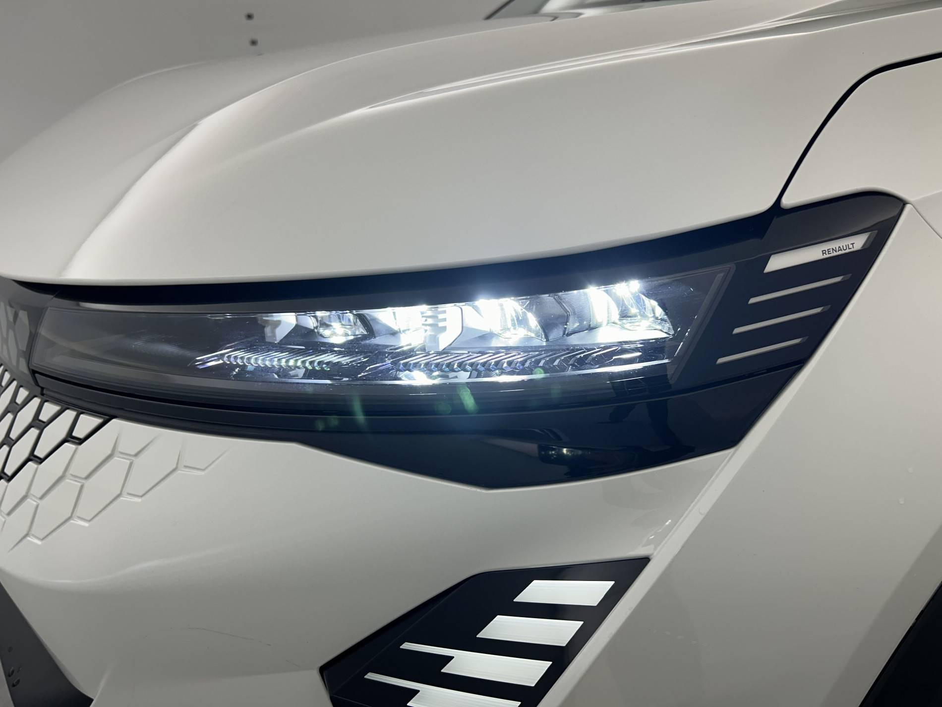 Vente en ligne Renault Scenic E-Tech  220 ch grande autonomie au prix de 40 890 €