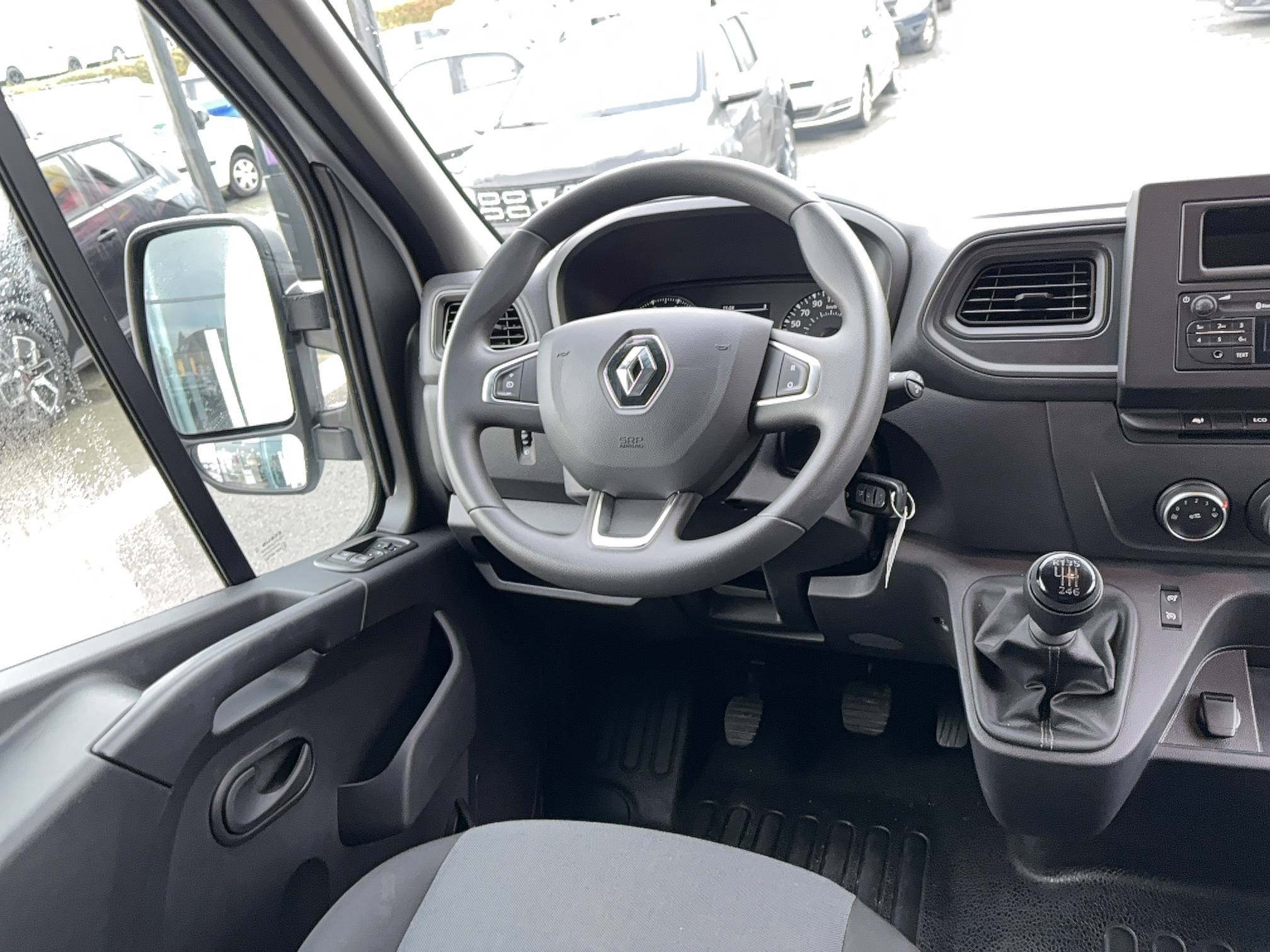 Vente en ligne Renault Master Fourgon MASTER FGN TRAC F3500 L2H2 BLUE DCI 135 au prix de 25 000 €