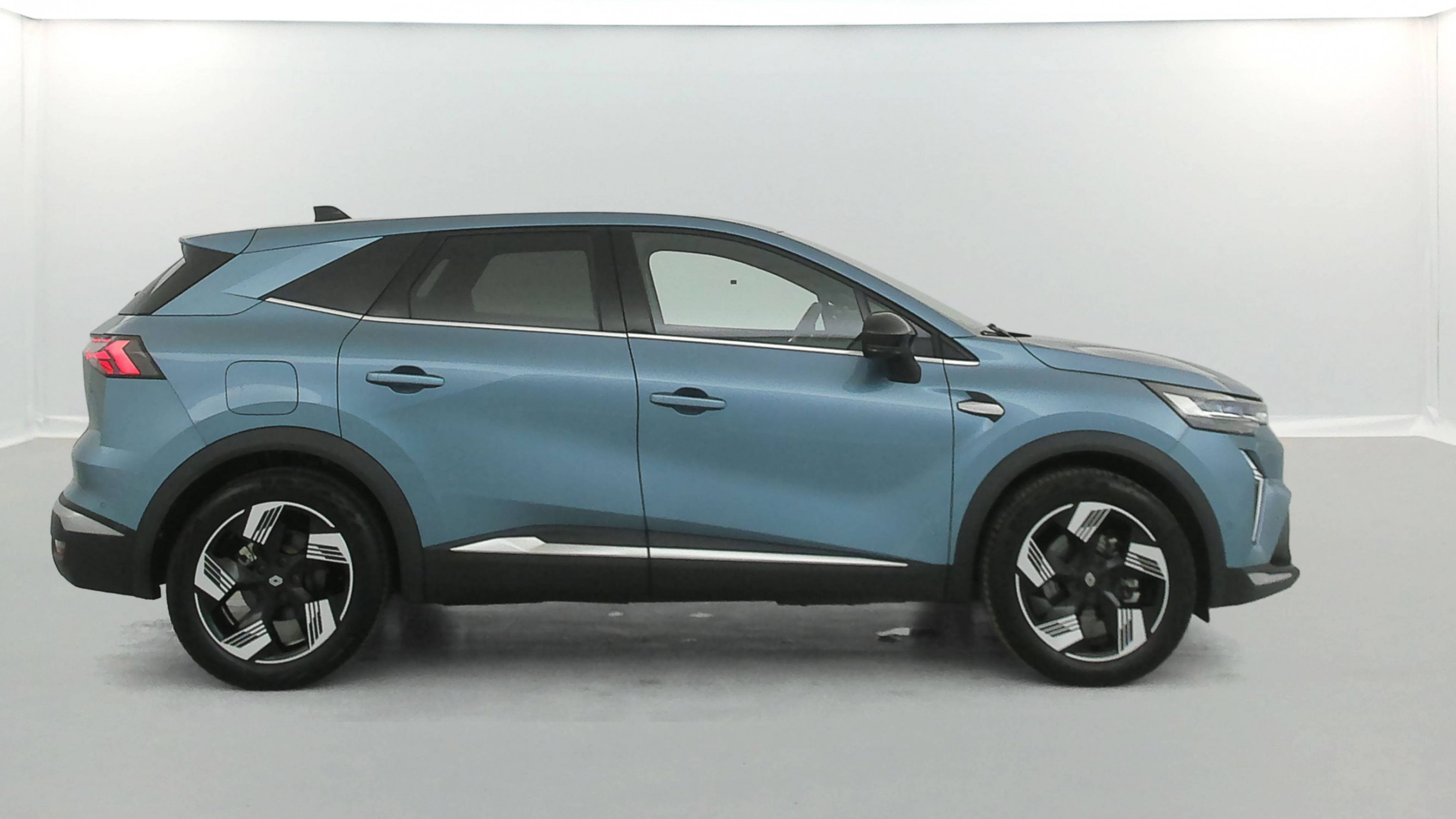 Vente en ligne Renault Symbioz  E-Tech full hybrid 145 au prix de 26 490 €
