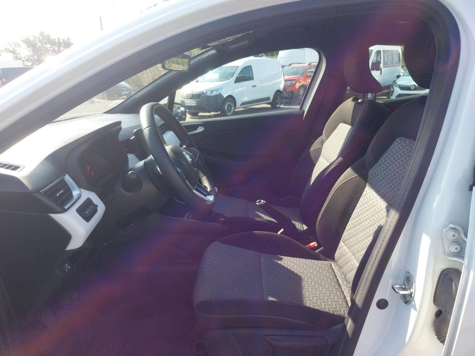 Vente en ligne Renault Clio 5 Clio TCe 90 - 21N au prix de 12 990 €