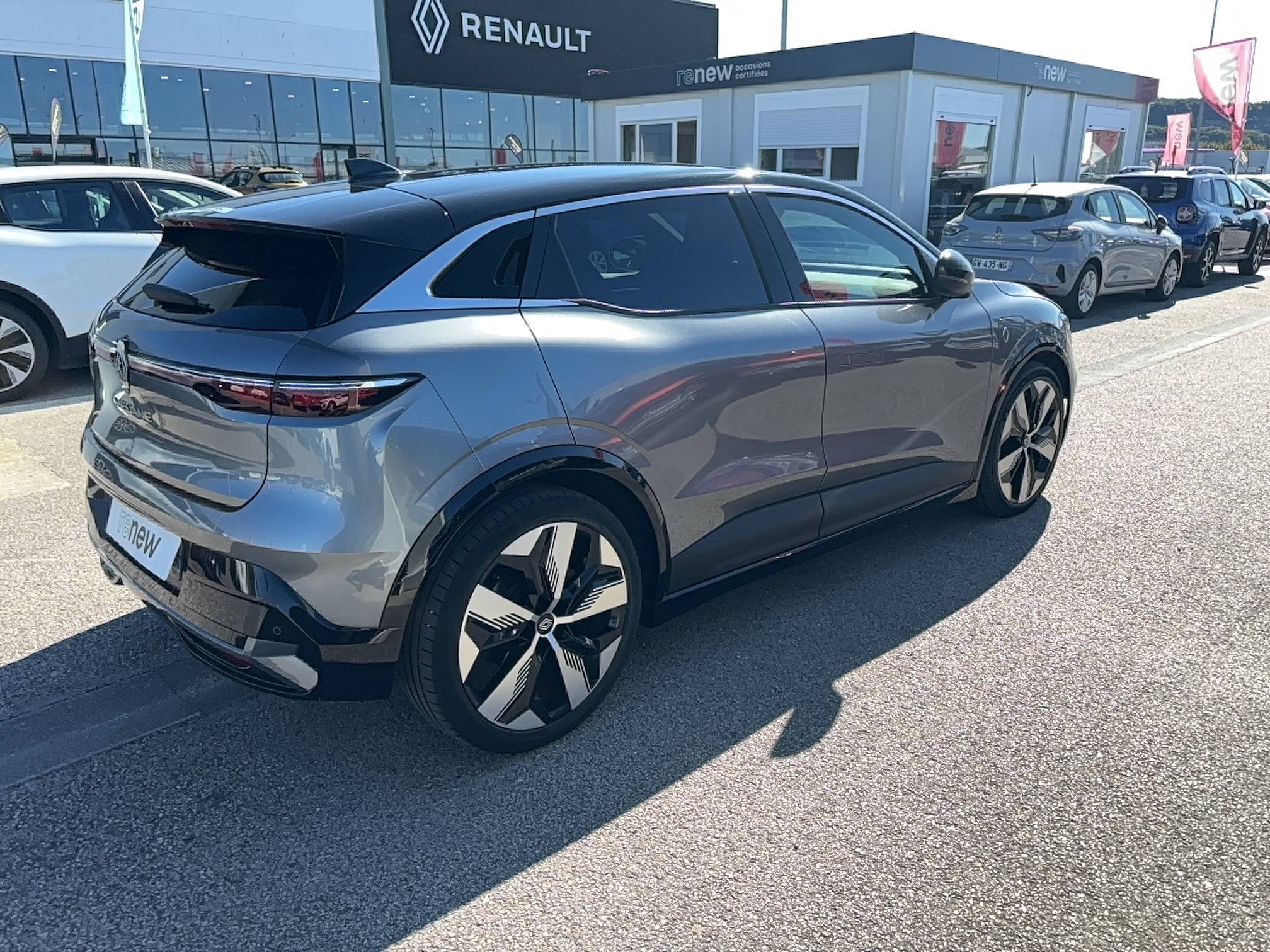 Vente en ligne Renault Megane E-Tech  EV60 220 ch super charge au prix de 23 490 €