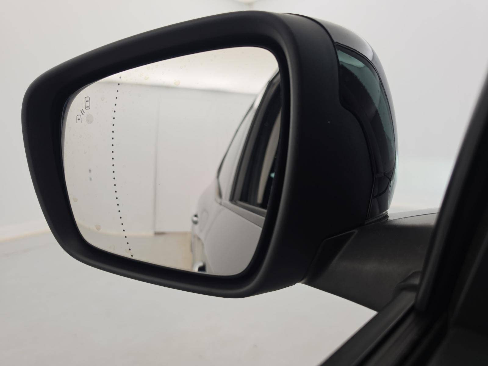 Vente en ligne Renault Scenic 4 Scenic dCi 160 Energy EDC au prix de 13 990 €
