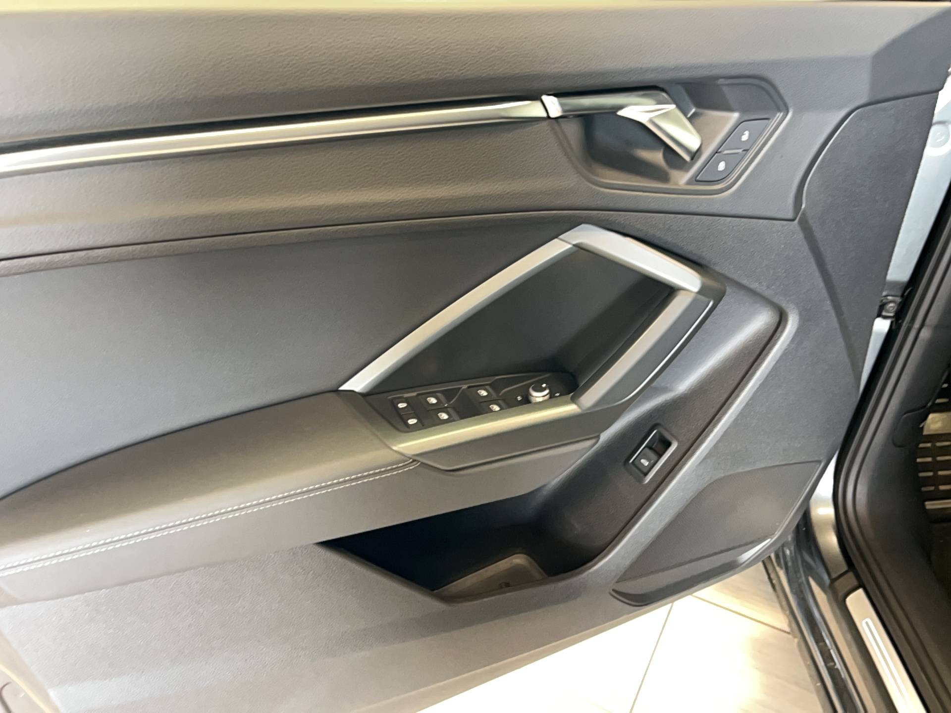 Vente en ligne Audi Q3  35 TDI 150 ch S tronic 7 au prix de 32 990 €