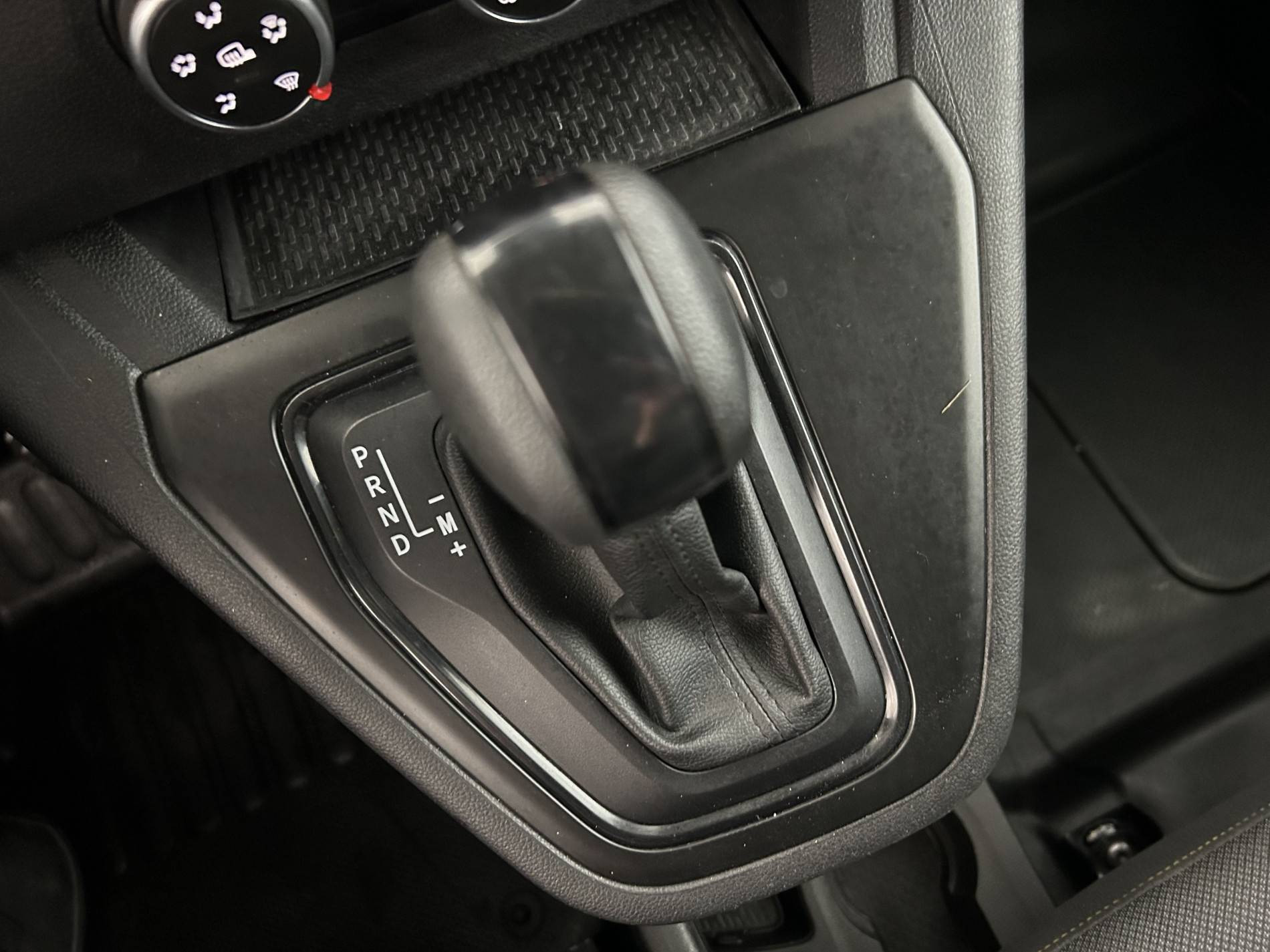 Vente en ligne Renault Kangoo Van  BLUE DCI 115 EDC au prix de 18 590 €