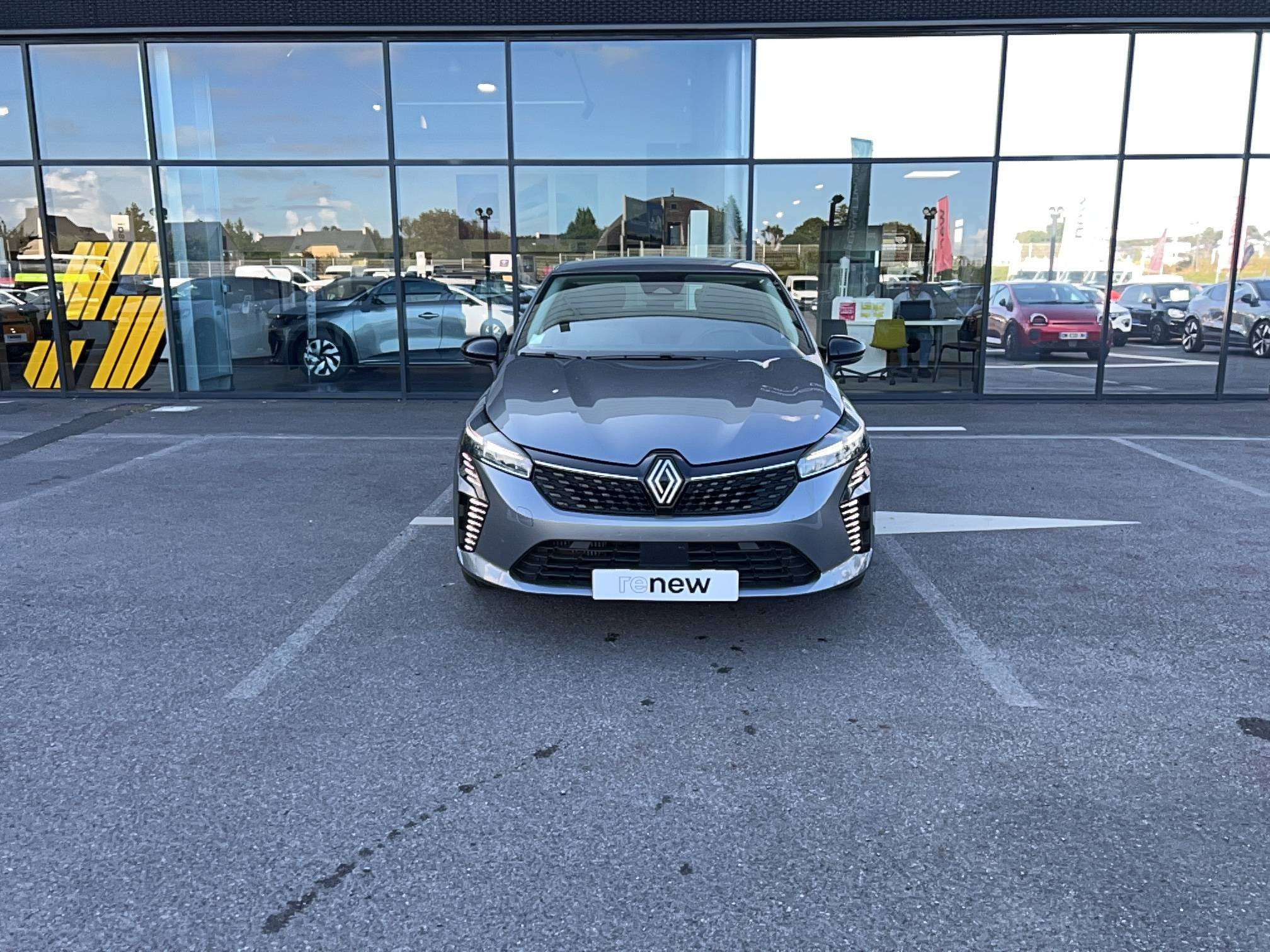 Vente en ligne Renault Clio 5 Clio TCe 90 au prix de 13 990 €