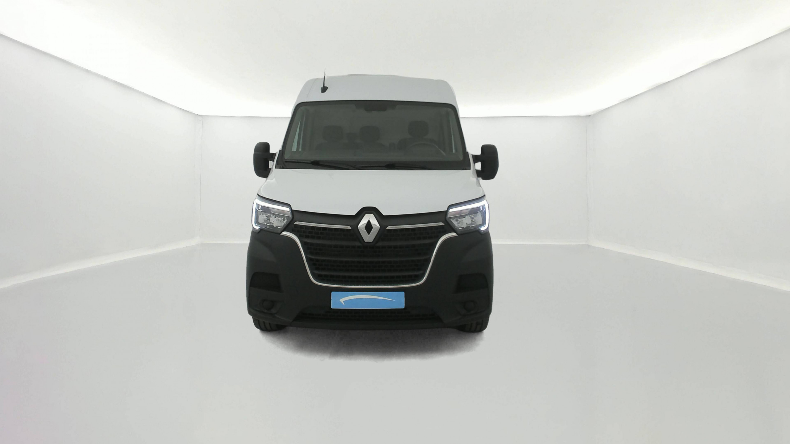 Renault Master Fourgon MASTER FGN TRAC F3500 L2H2 BLUE DCI 135 occasion de 2024 en vente à Quimper