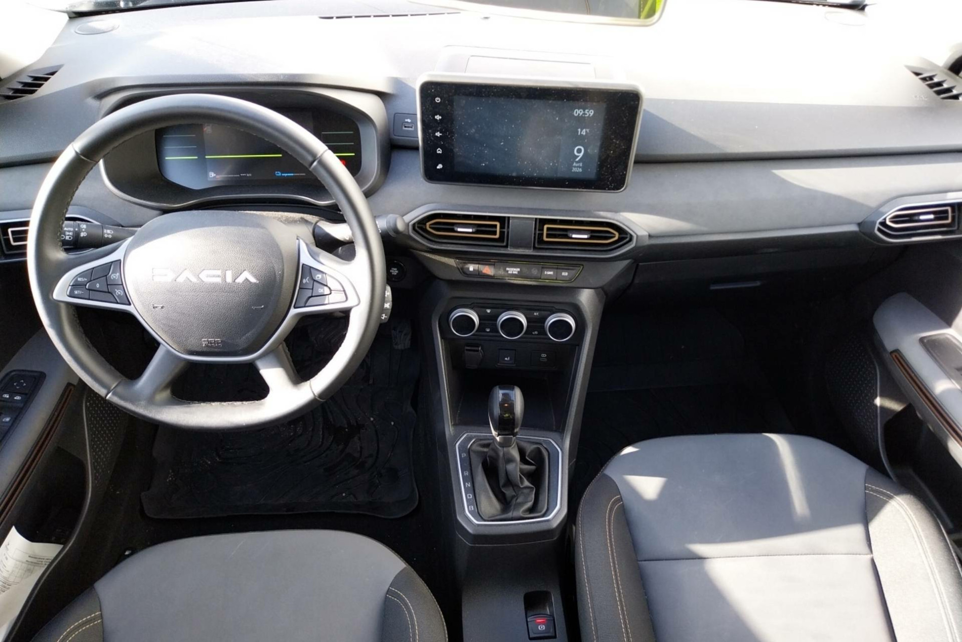 Vente en ligne Dacia Jogger  Hybrid 140 7 places GSR2 au prix de 24 490 €