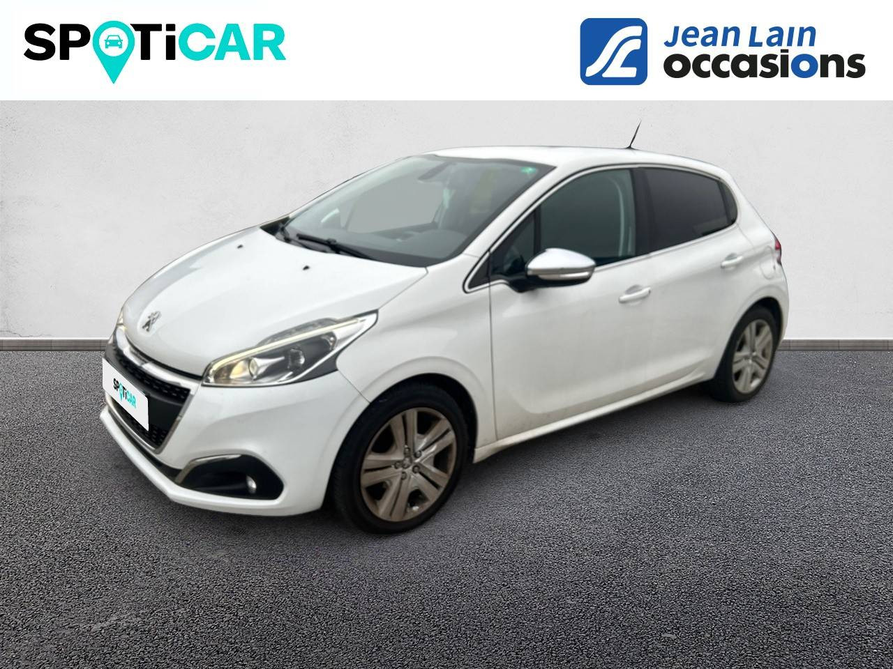 Vente en ligne PEUGEOT 208 208 PureTech 110ch S&S EAT6 Allure de 2018 au prix de 9 574 €