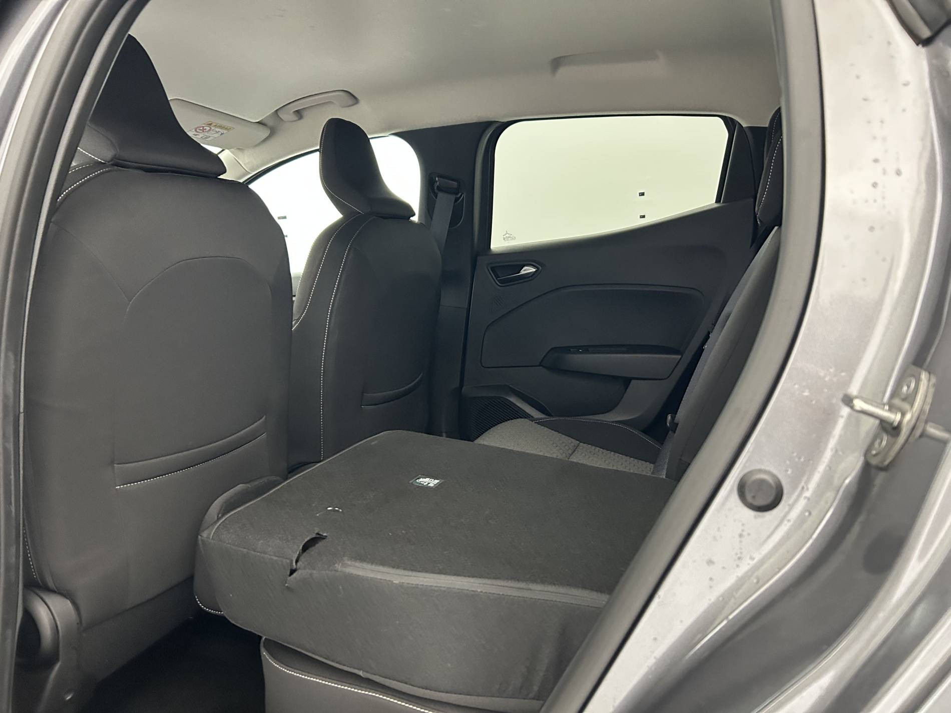 Vente en ligne Renault Clio 5 Clio TCe 90 au prix de 14 990 €