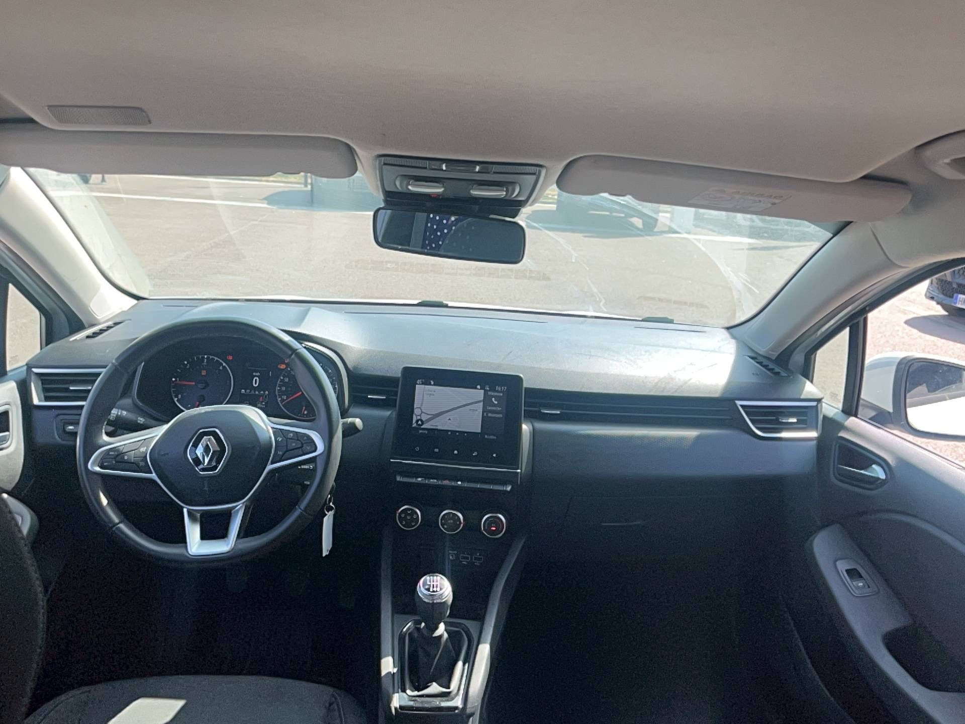 Vente en ligne Renault Clio 5 CLIO SOCIETE BLUE DCI 100 - 21N au prix de 10 991 €