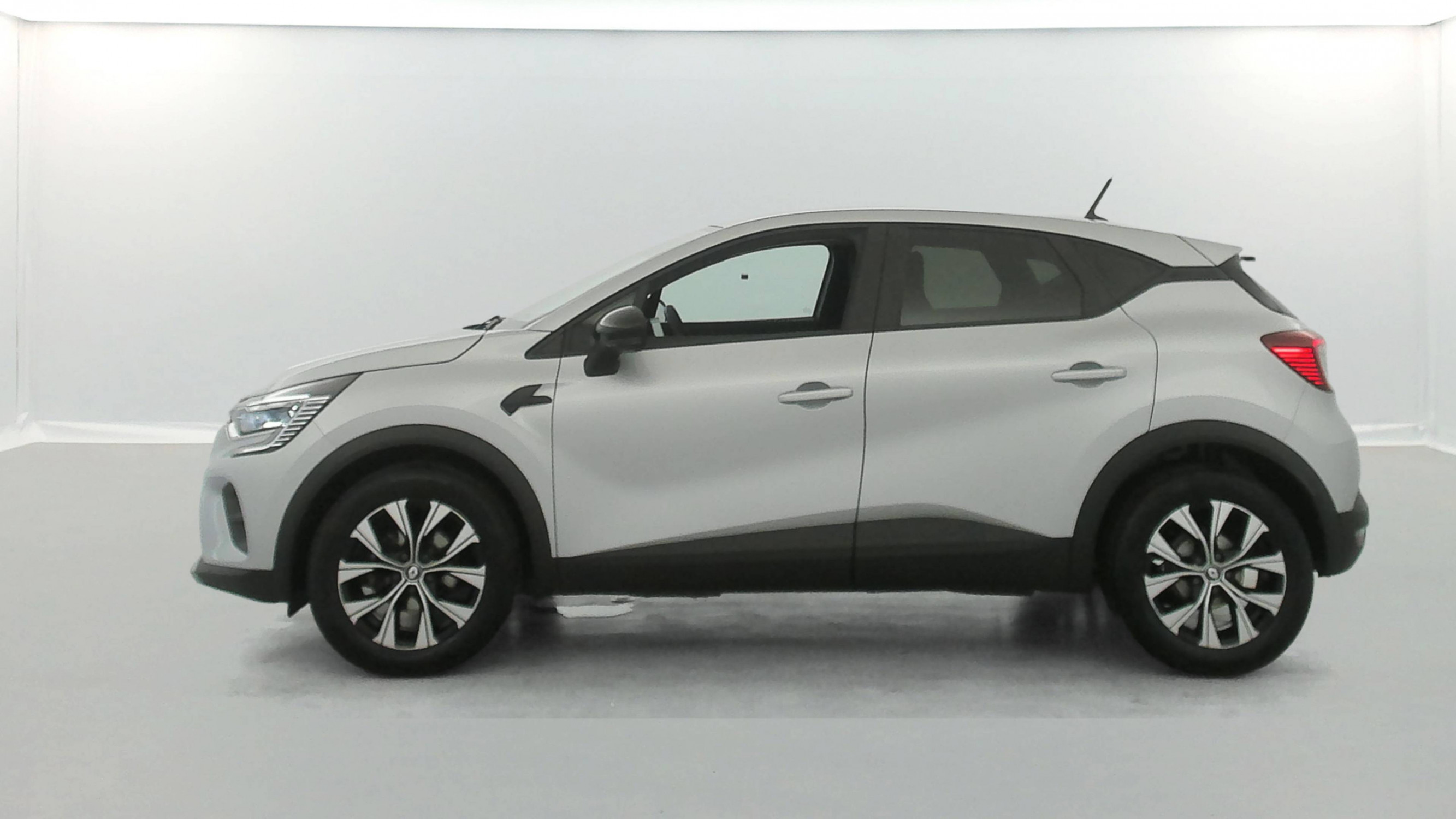 Vente en ligne Renault Captur  TCe 90 au prix de 16 990 €