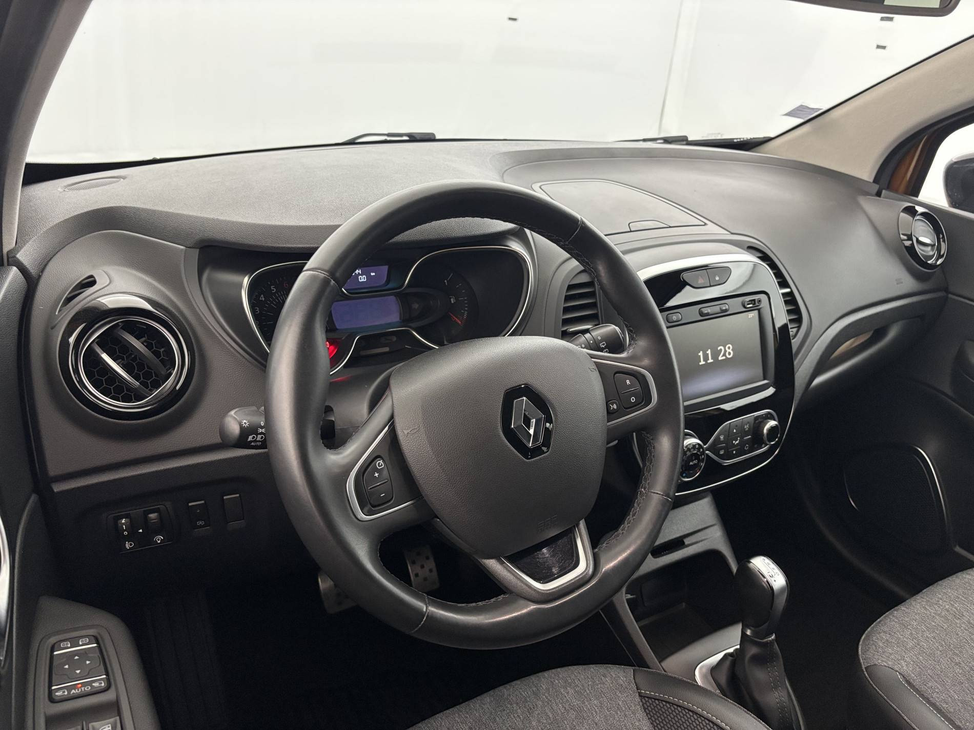 Vente en ligne Renault Captur  TCe 150 FAP EDC au prix de 14 490 €