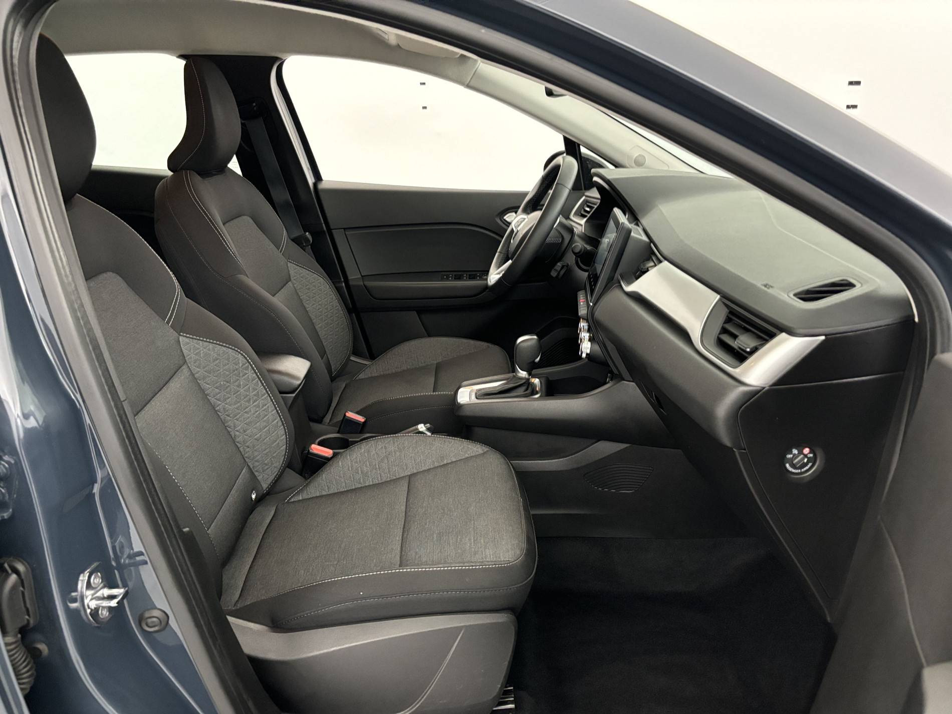 Vente en ligne Renault Captur  E-Tech 145 - 21 au prix de 16 990 €