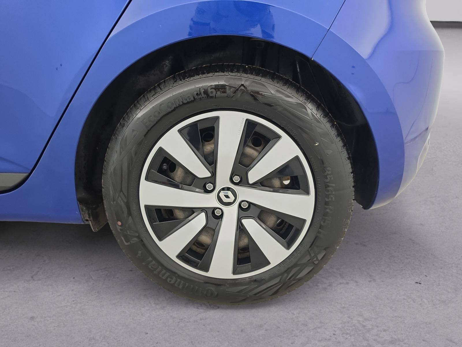Vente en ligne Renault Clio 5 Clio E-Tech full hybrid 145 au prix de 18 790 €