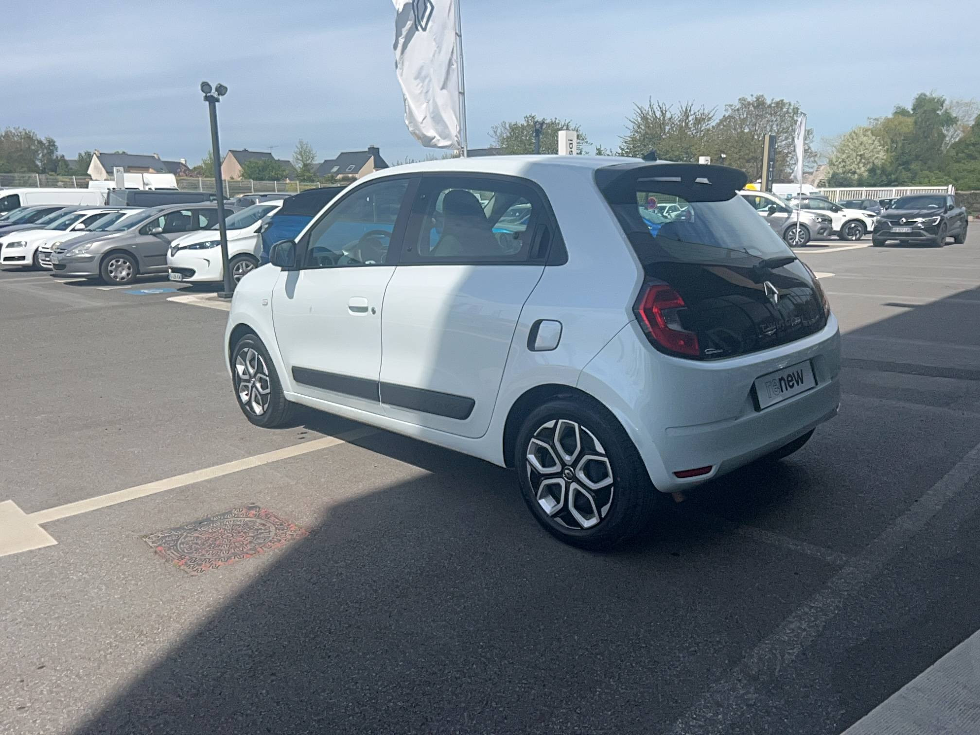 Vente en ligne Renault Twingo 3  SCe 65 au prix de 10 490 €