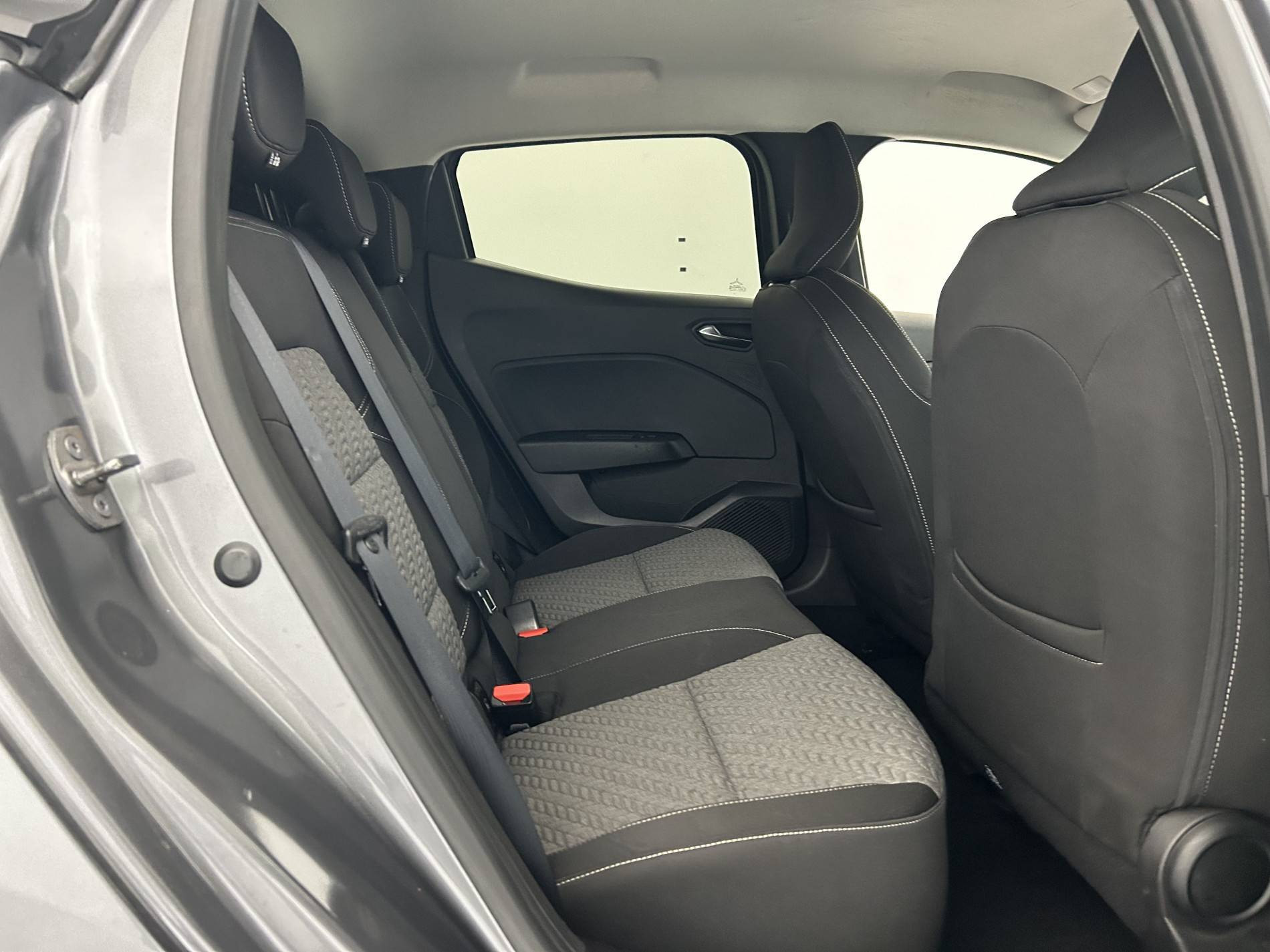 Vente en ligne Renault Clio 5 Clio TCe 90 au prix de 13 690 €