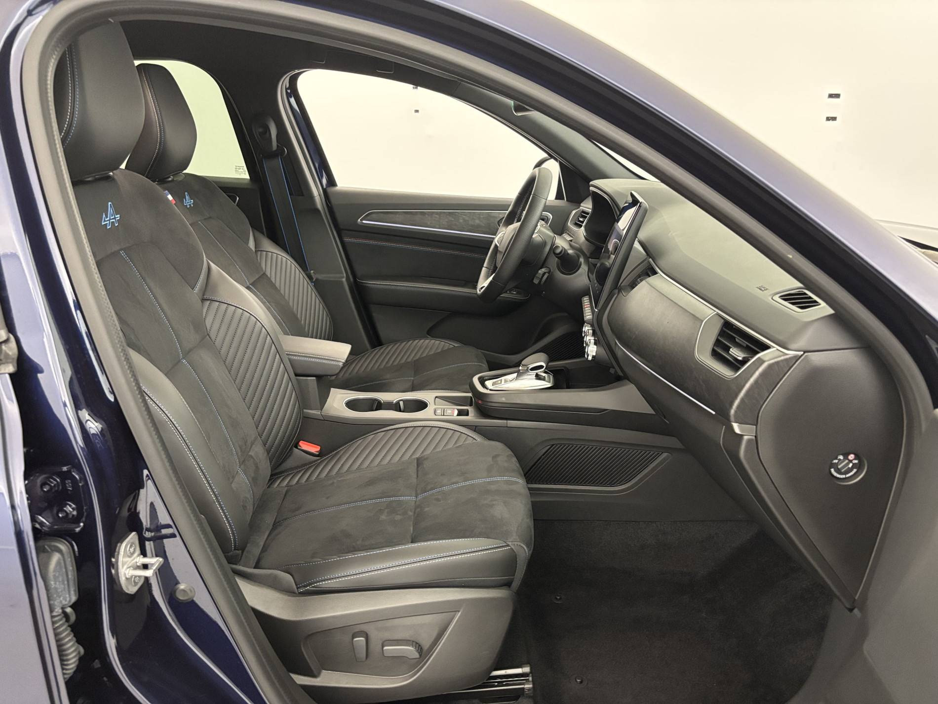 Vente en ligne Renault Arkana  E-Tech full hybrid 145 GSR2 au prix de 28 900 €
